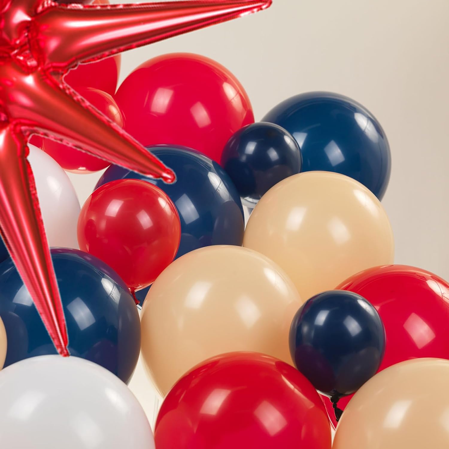 Kit de arco de guirnalda de globos con temática de béisbol, 126 unidades, azul marino, rojo, negro, blanco y almendra con globos de aluminio en