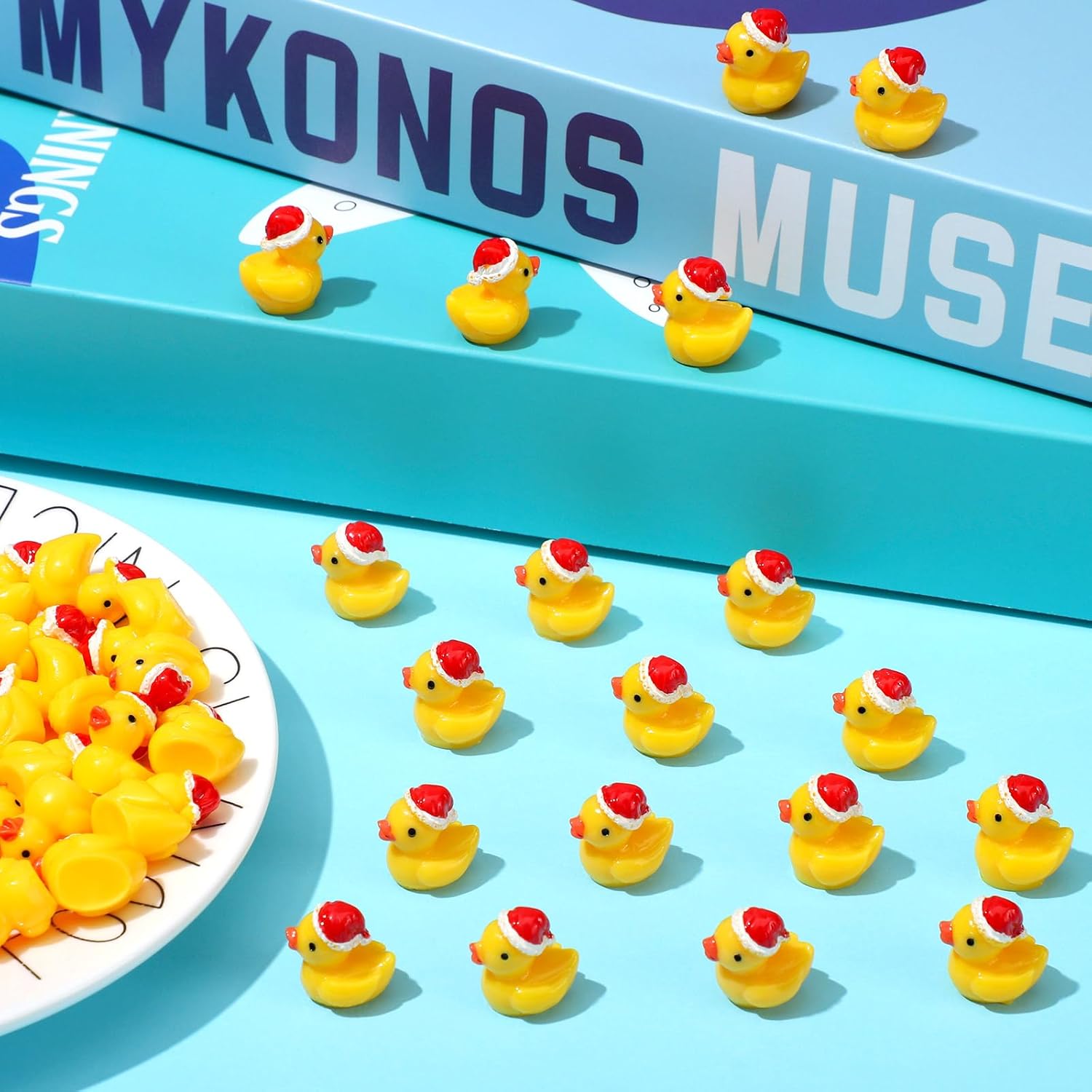 50 piezas de mini patos de Navidad, pequeños patos de resina a granel, mini sombrero de Navidad, figuras de pato, micro paisaje, jardín, acuario,