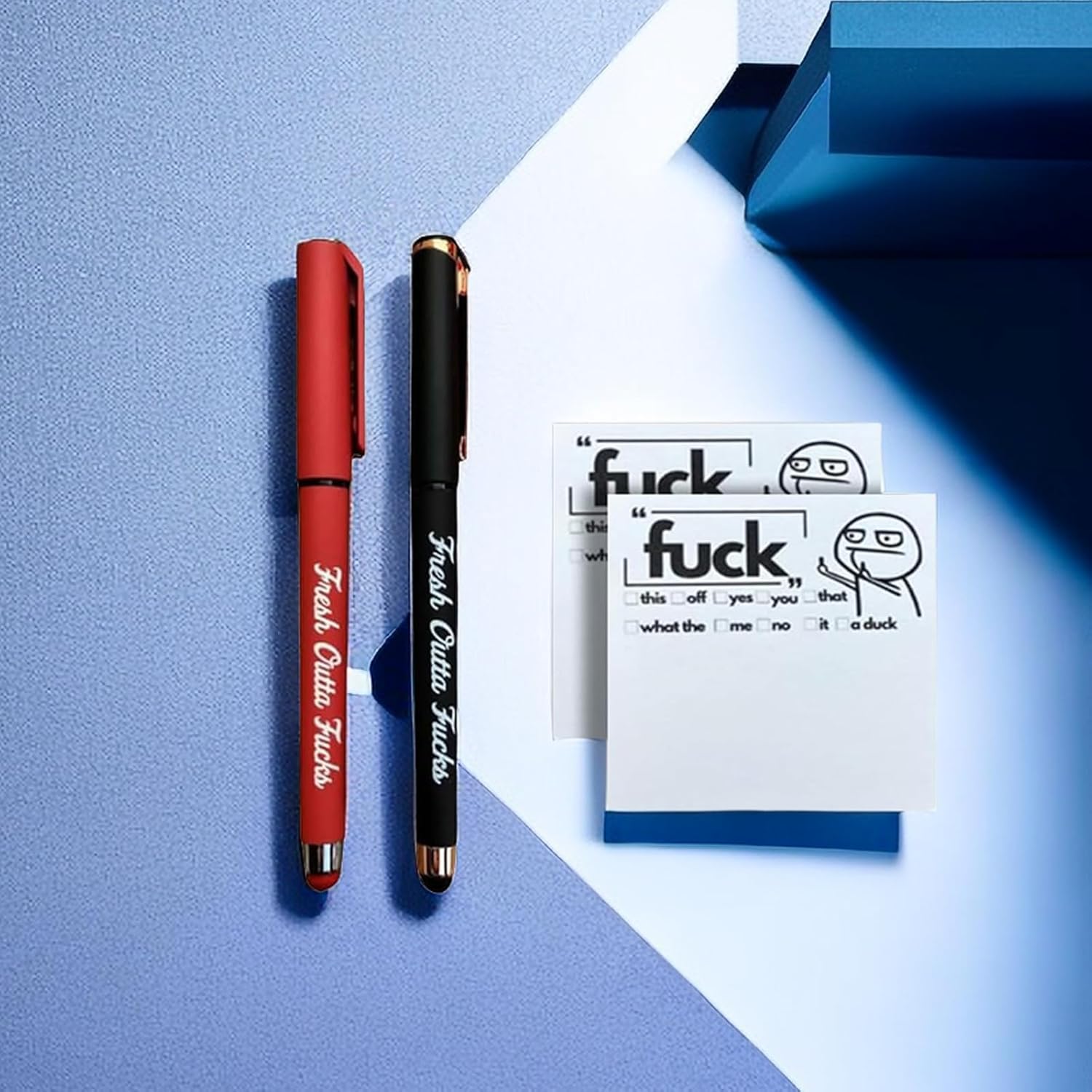 Fresh Outta Fucks Pad and Pen – Suministros de oficina novedosos y sarcásticos, regalos divertidos para amigos. Incluye bolígrafos divertidos, juego