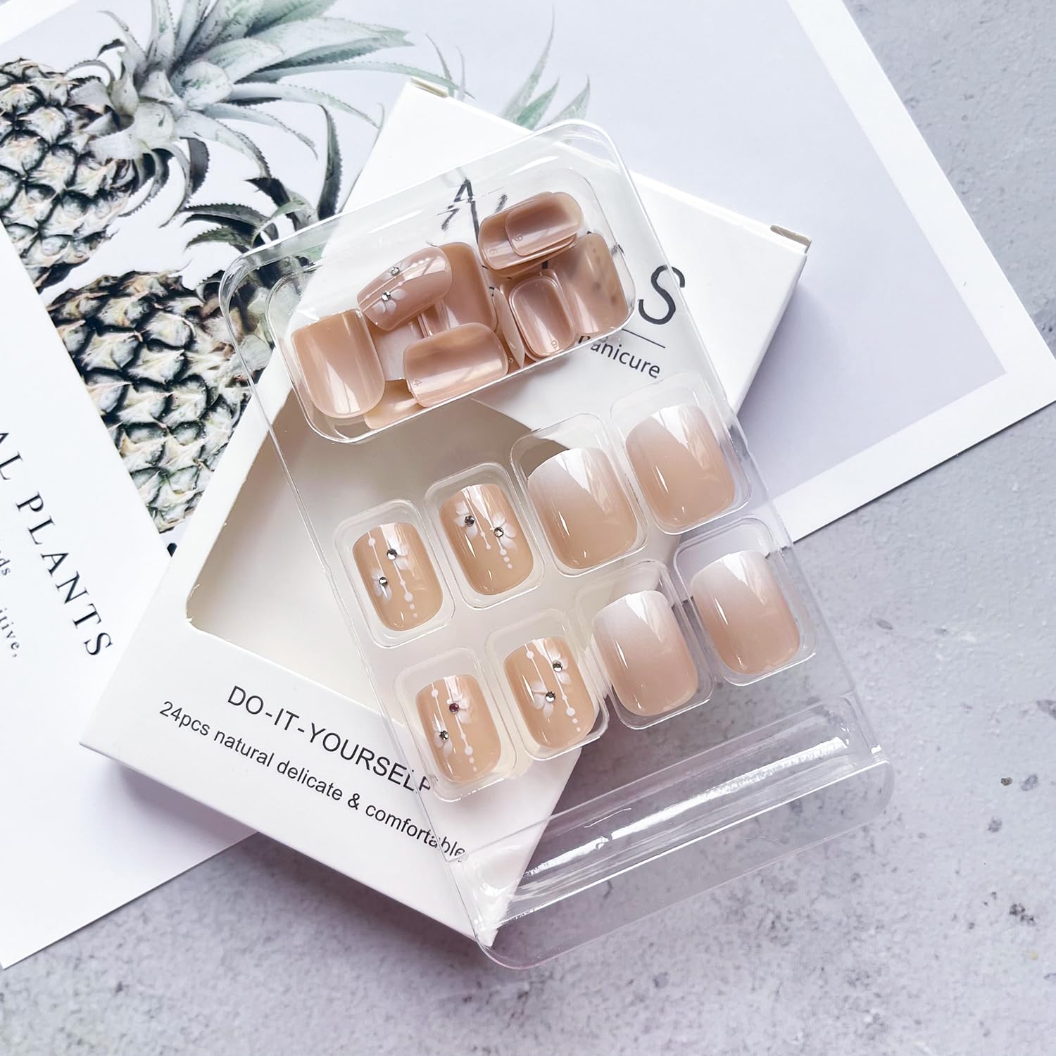 24 uñas postizas cortas a presión para otoño, uñas postizas cuadradas degradadas con diseños de diamantes de imitación, uñas adhesivas de flores de