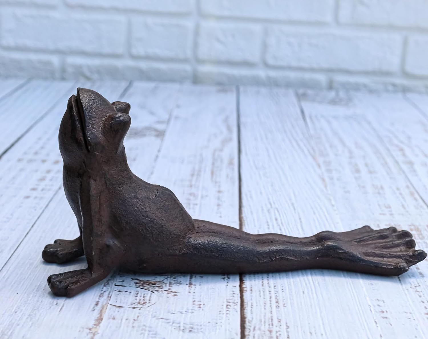Ebros Gift Tope de puerta de hierro fundido rústico con diseño de rana de sapo para yoga, decorativo, coleccionable, estatua de cuña