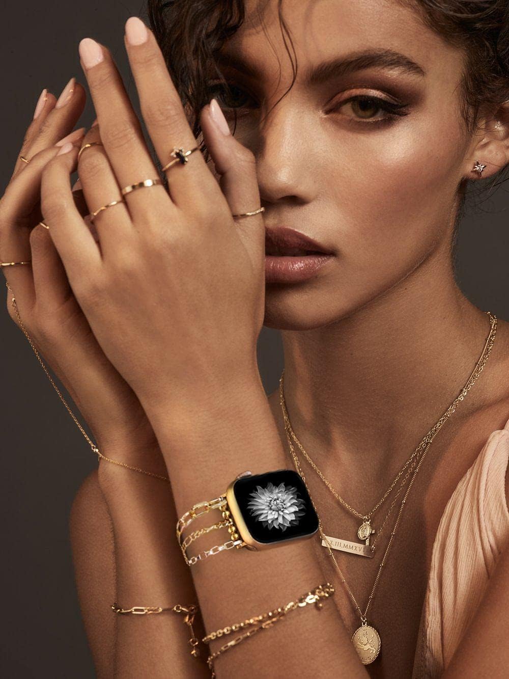 MORWLAT Pulsera de cadena compatible con Apple Watch con funda de TPU de 1.496 pulgadas1.575 pulgadas1.614 pulgadas1.654 pulgadas1.732 pulgadas1.772