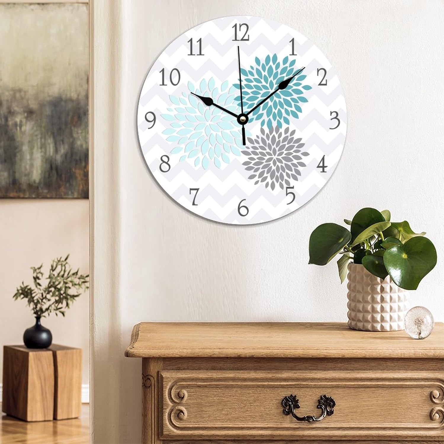 ArogGeld Reloj de pared decorativo con flores de dalia gris aguamarina y verde azulado, funciona con pilas, relojes silenciosos de madera con flores