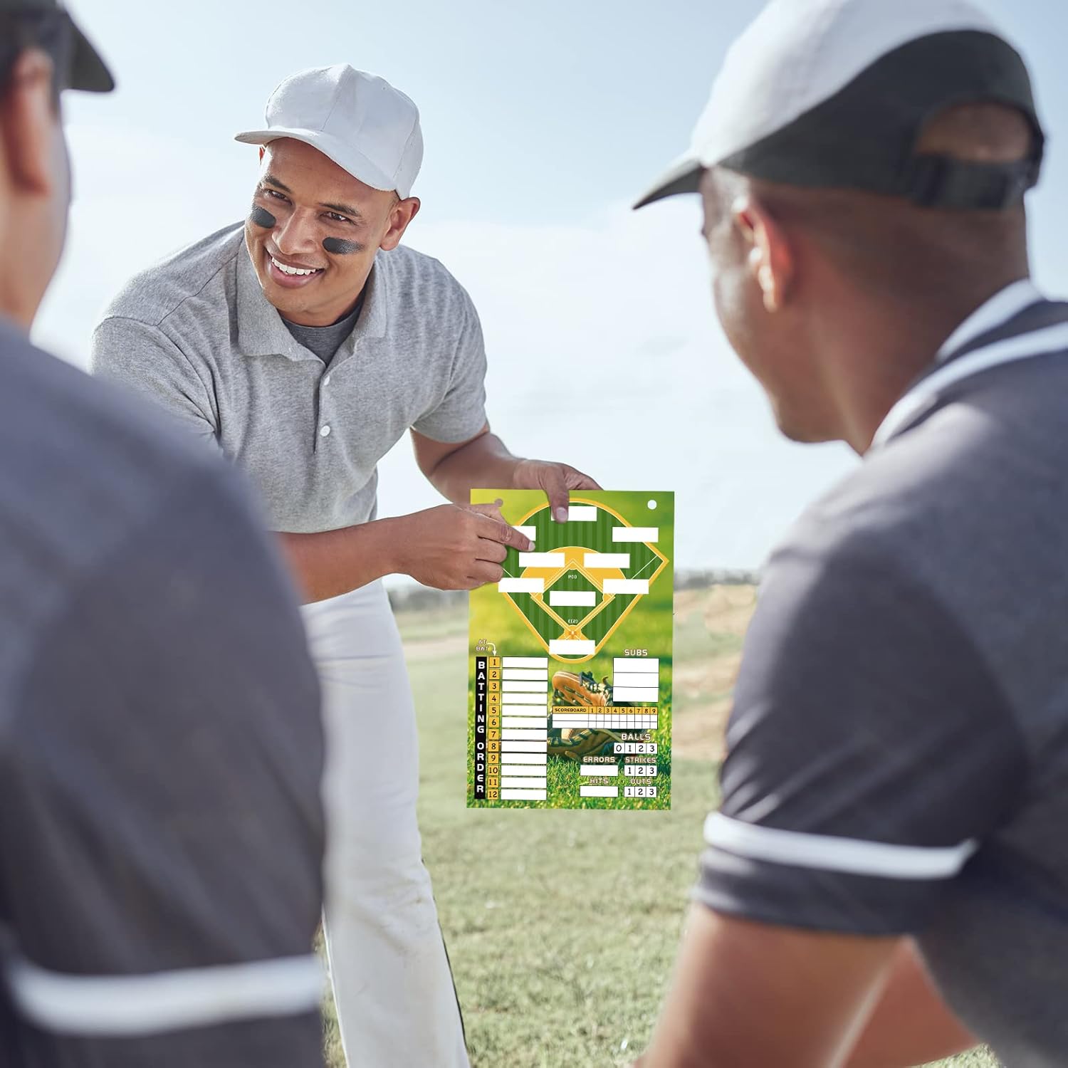 Juego de tablero magnético de béisbol con 100 hojas de alineación de tarjetas, 80 pestañas de alineación, 2 ganchos a presión, 2 marcadores de