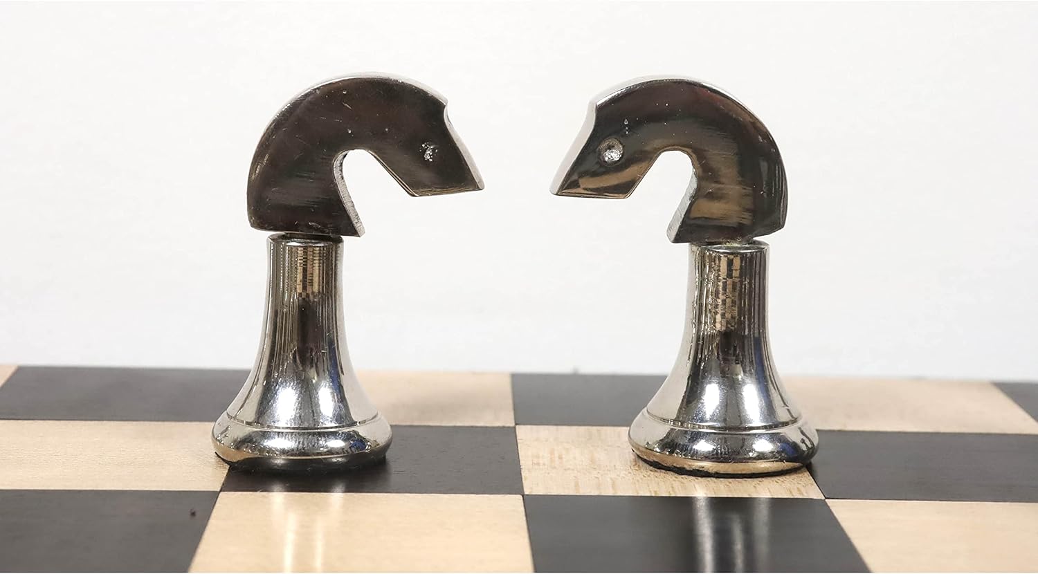 RoyalChessMall – Juego de piezas de ajedrez de lujo de latón contemporáneo de 3.1 pulgadas, plata y antiguo