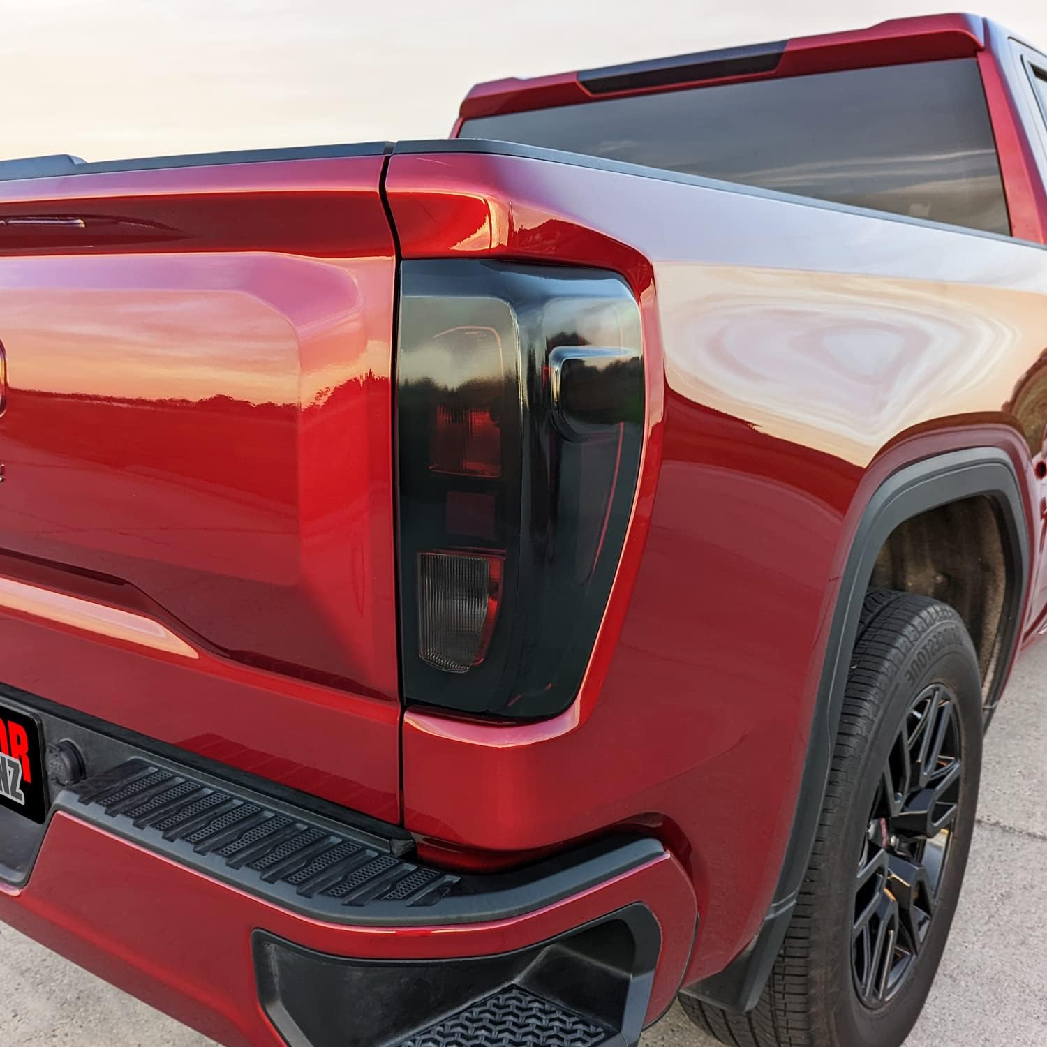 SlickMod Tinte de humo de vinilo precortado para GMC Sierra 1500 2019-2023 (no LED) (20% humo oscuro, 1. luz trasera)