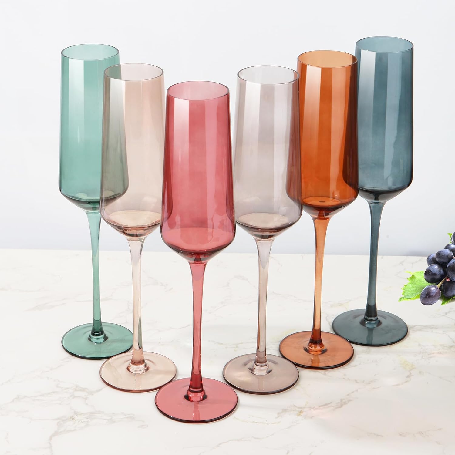 Yaschmo Juego de 6 copas de vino de colores y copas de champán, cristalería de color soplado a mano, moderno y elegante para amigos, familia, boda,