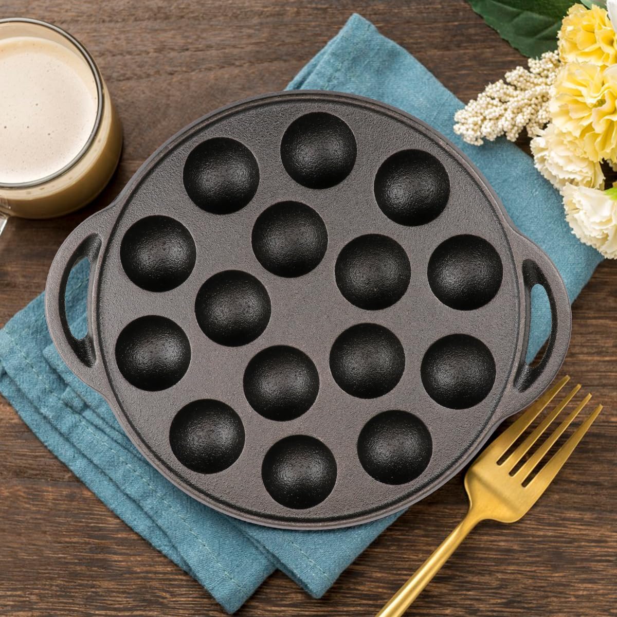 Escargot – Plato de hierro fundido para hongos Takoyaki con 15 agujeros de compartimento, máquina de bolas de pulpo con tenedores y cepillo para
