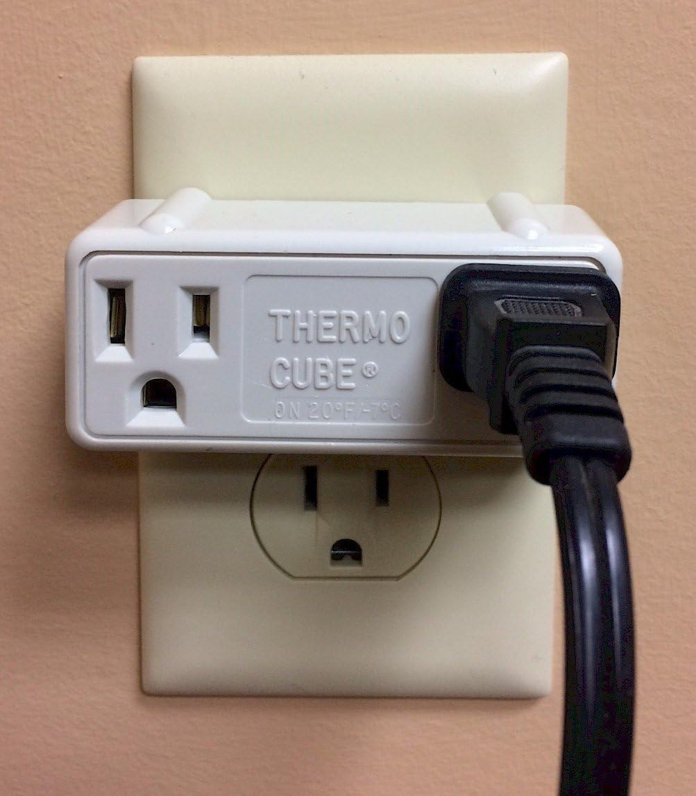 Farm Innovators TC-2 – Cubo térmico para clima frío con toma de control termostático, encendido a 20 gradosapagado a 30 grados