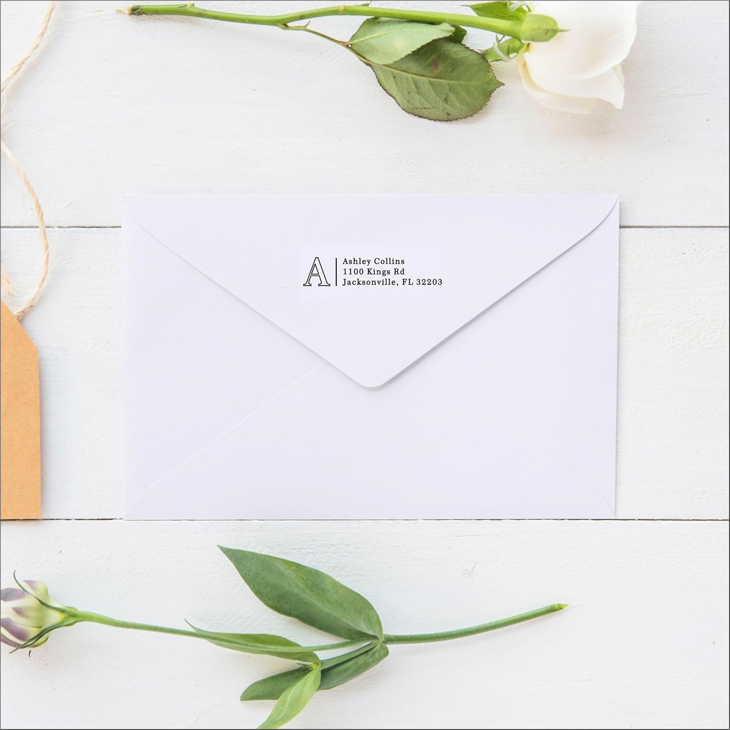 Etiquetas de dirección de devolución  Calcomanías personalizadas impresas personalizadas  Inicial de monograma  250 etiquetas adhesivas para