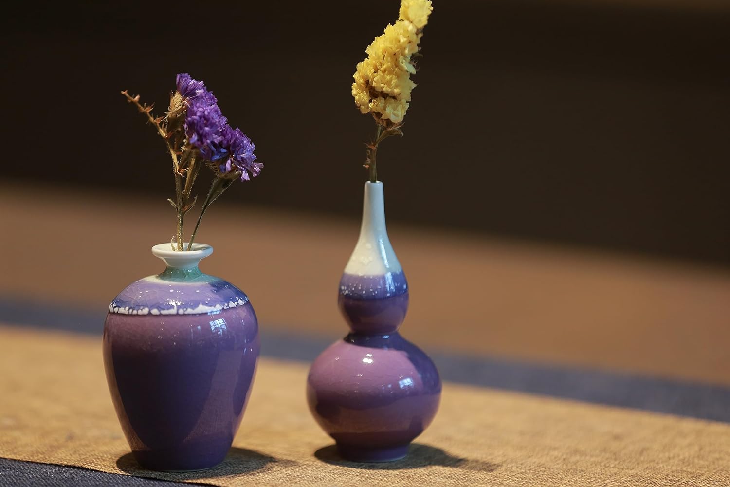 Juego de 2 mini jarrones de cerámica de porcelana esmaltada estilo morado (flor seca) para decoración del hogar y la oficina, sala de estar,