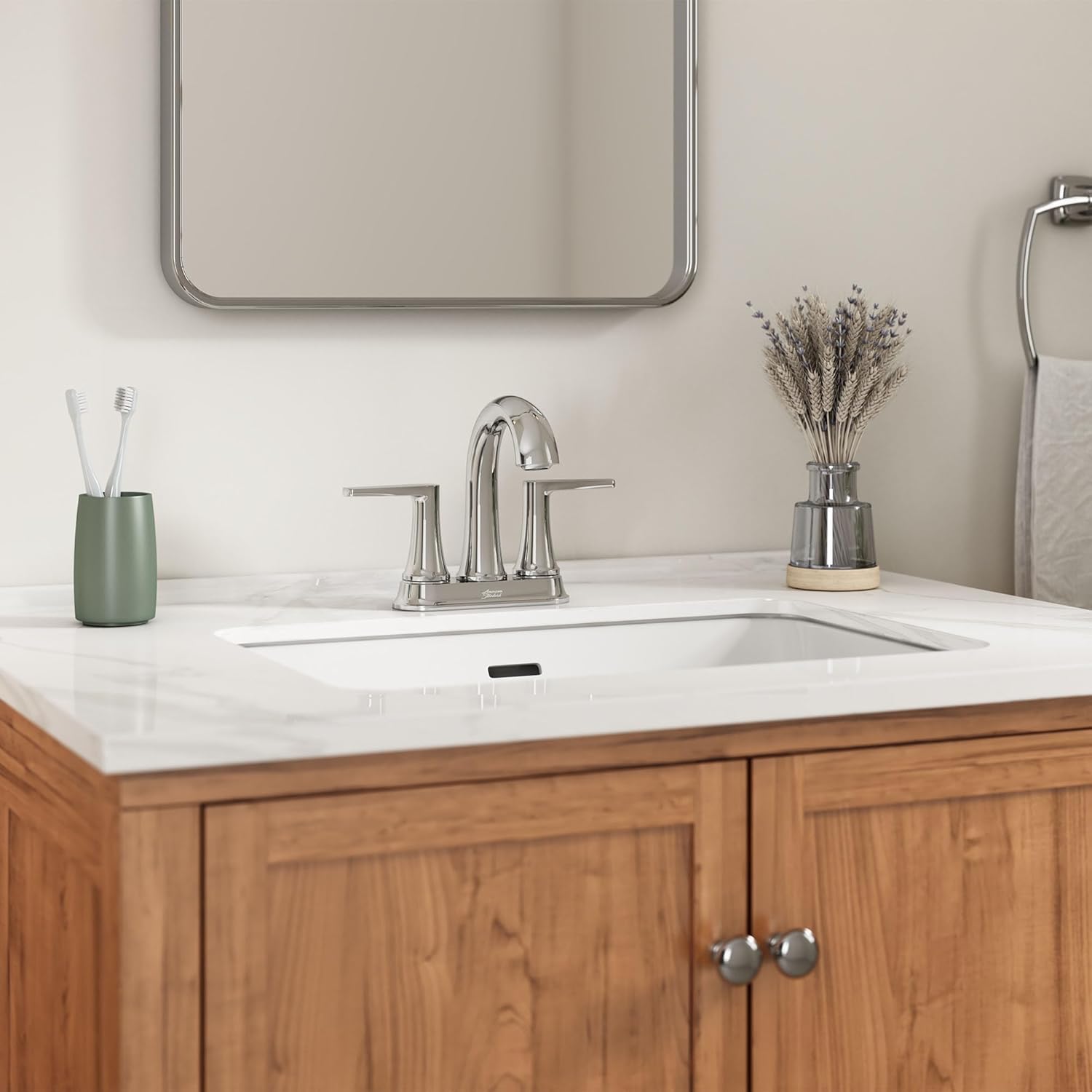 American Standard 7429201.002, Becklow – Grifo de baño central de dos manijas de 4 pulgadas, cromado