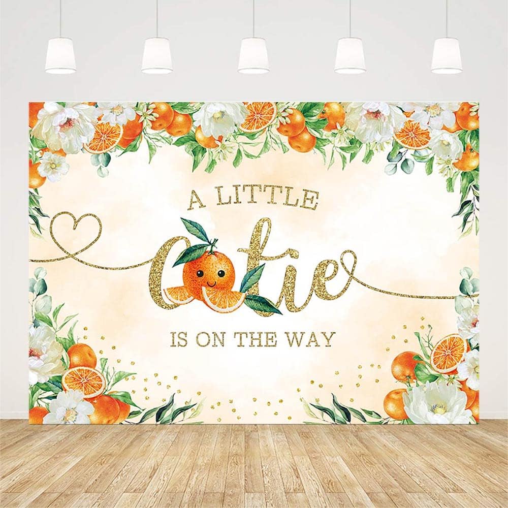 AIBIIN Telón de fondo naranja de 7 x 5 pies para baby shower con texto en inglés “A Little Cutie is on the Way” (Un pequeño cutie is on the way)