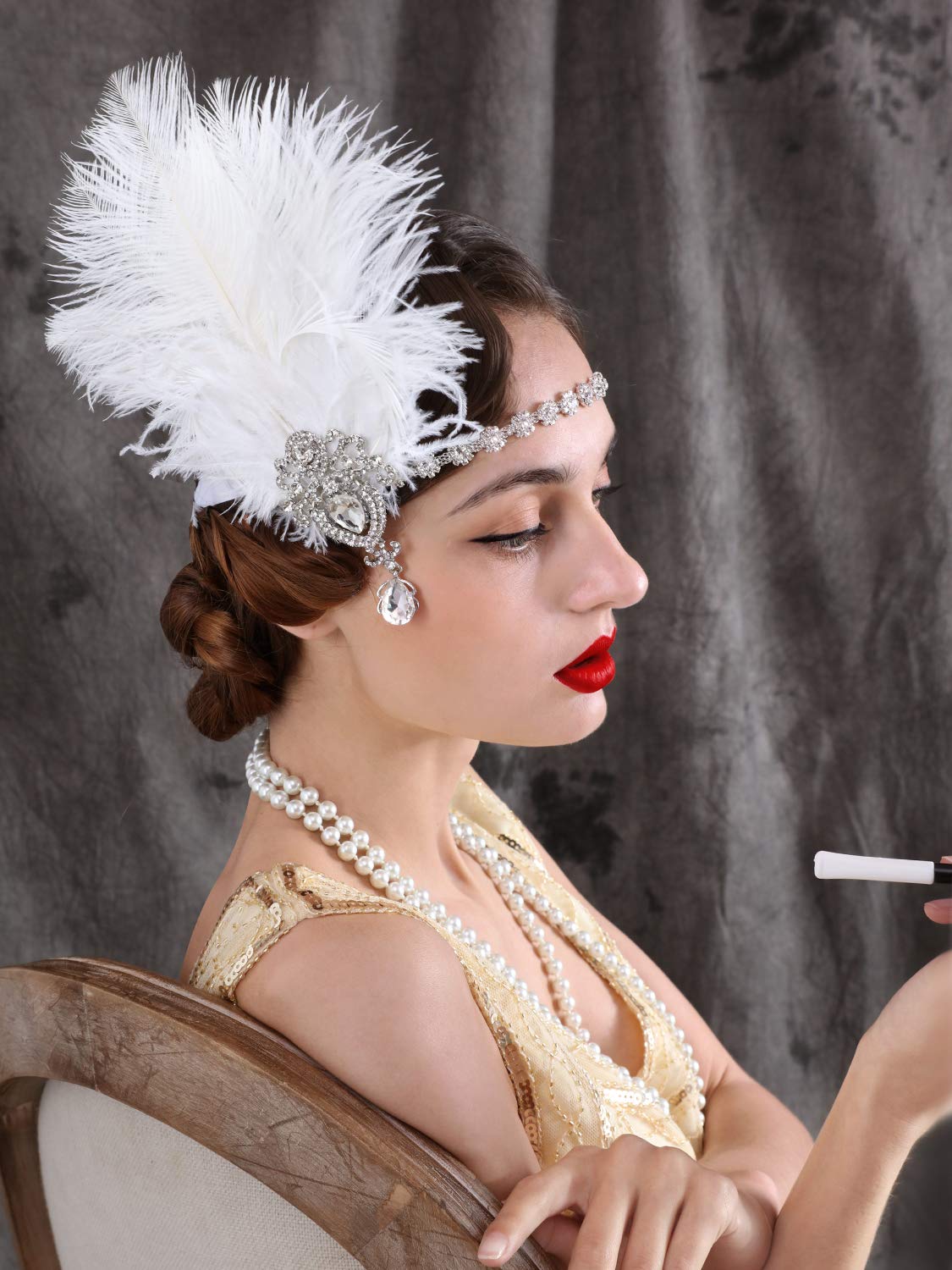 SWEETV Diadema de plumas de los años 20, color marfil, diadema de cristal de plumas de avestruz, accesorios para el cabello de gran Gatsby para