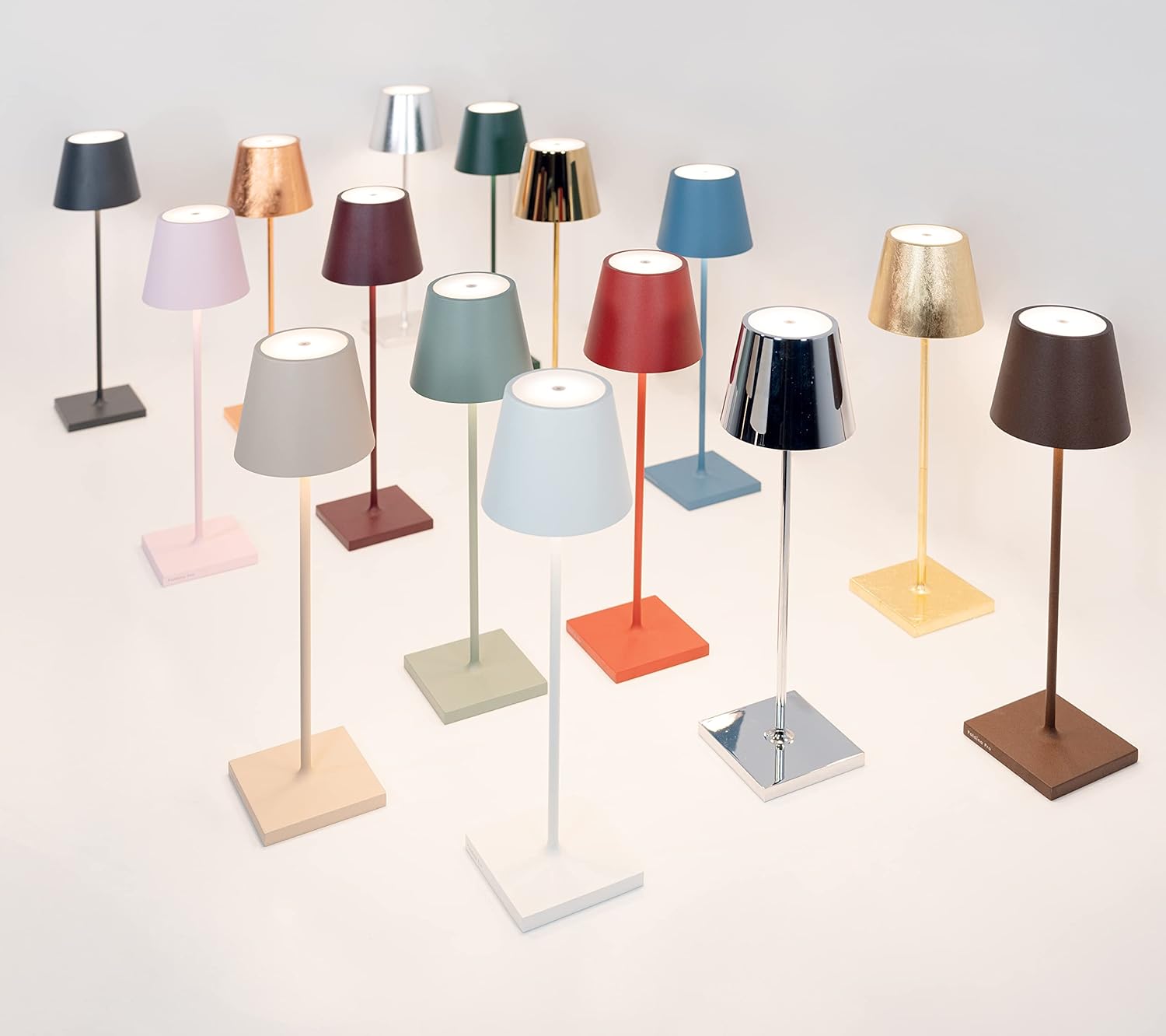 Zafferano Poldina Pro – Lámpara de mesa (rojo rubí) de encendidoapagado, regulable táctil, inalámbrica, interiorexterior, LED, base de carga de