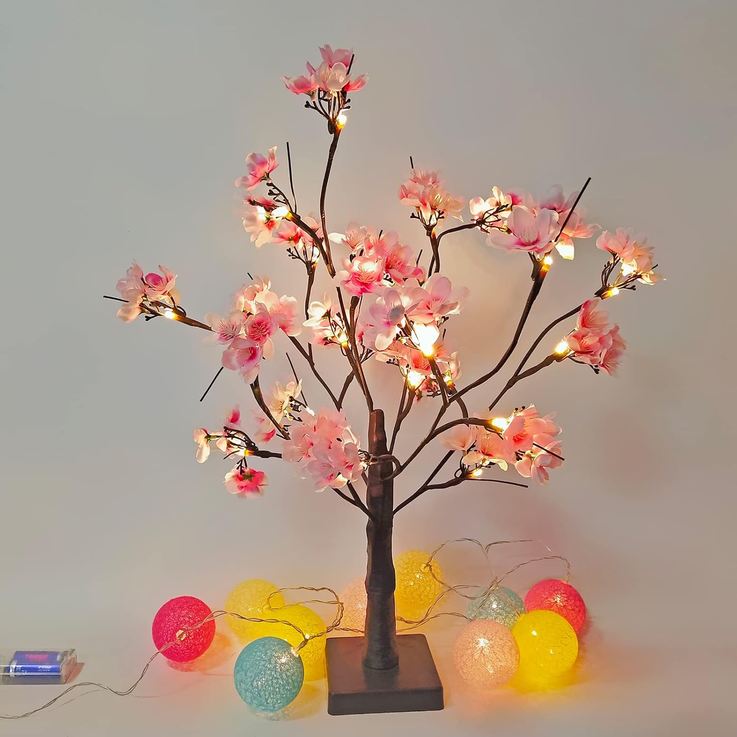 Mokylor Árbol de cerezo iluminado, 21.7 pulgadas, 24 luces LED artificiales de mesa de cerezo bonsái, funciona con pilas, decoración de árbol de