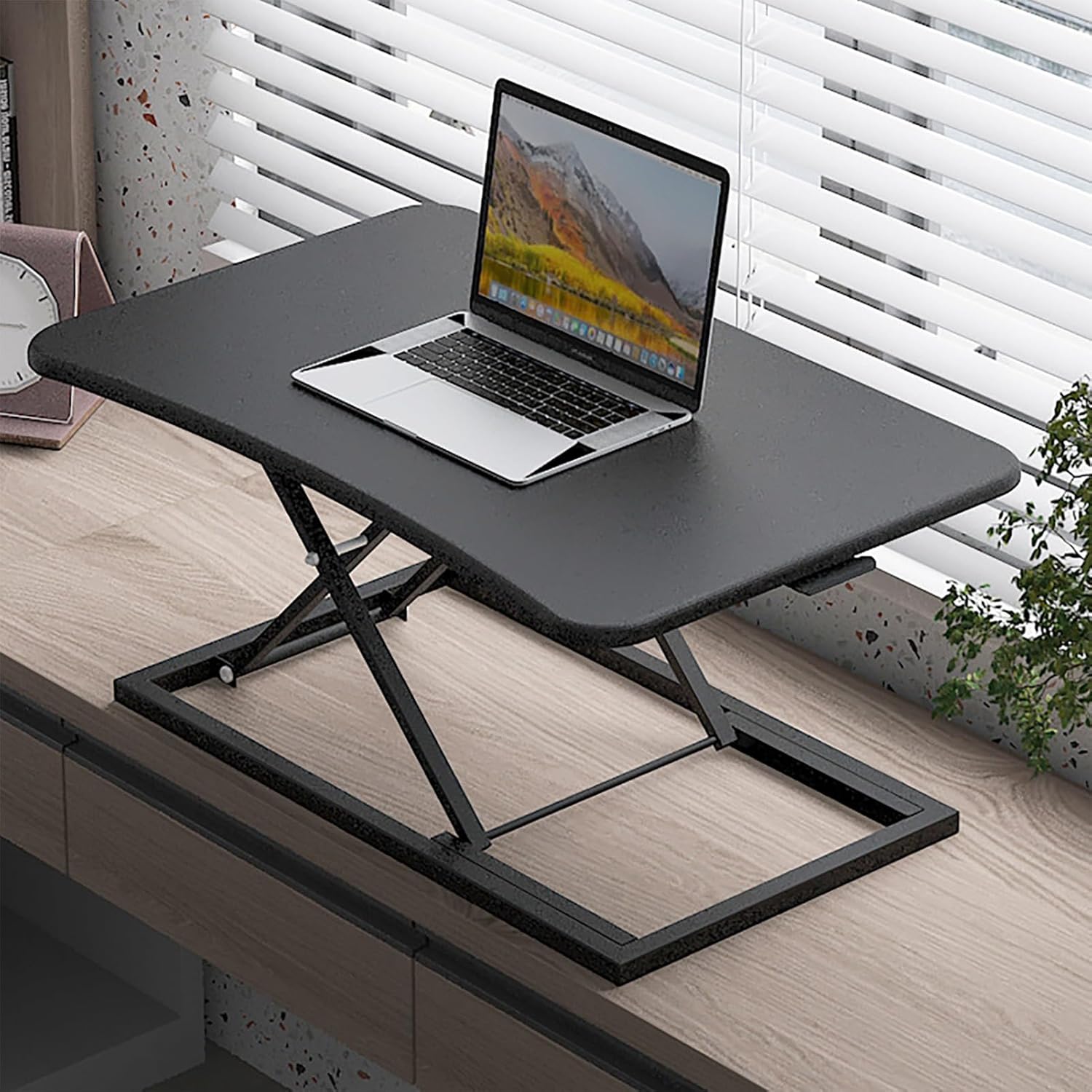 HUAOSN Convertidor de escritorio de pie, mesa de computadora de pie con 7 engranajes, altura adyustiva, mesa de trabajo para computadora portátil y