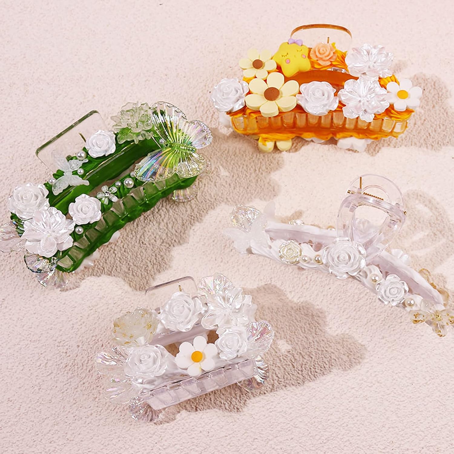 250 cuentas de resina 3D con parte trasera plana, lazos de flores de resina de color morado y blanco, cuentas de mariposa con cuentas de perlas