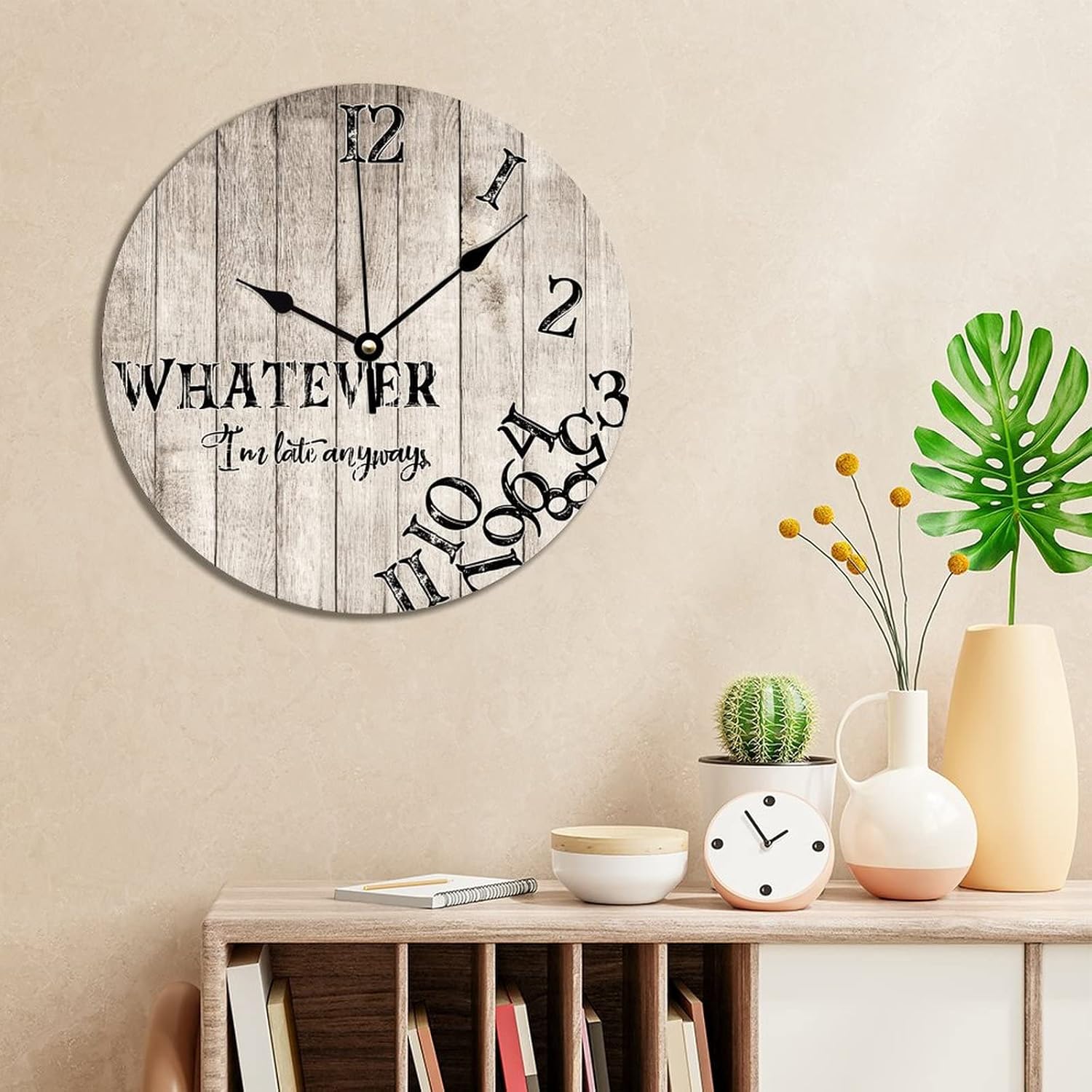 Reloj de pared con texto en inglés Whatever I’m Late Anyways para pared, rústico, envejecido, de grano de madera blanca, PVC, silencioso, sin