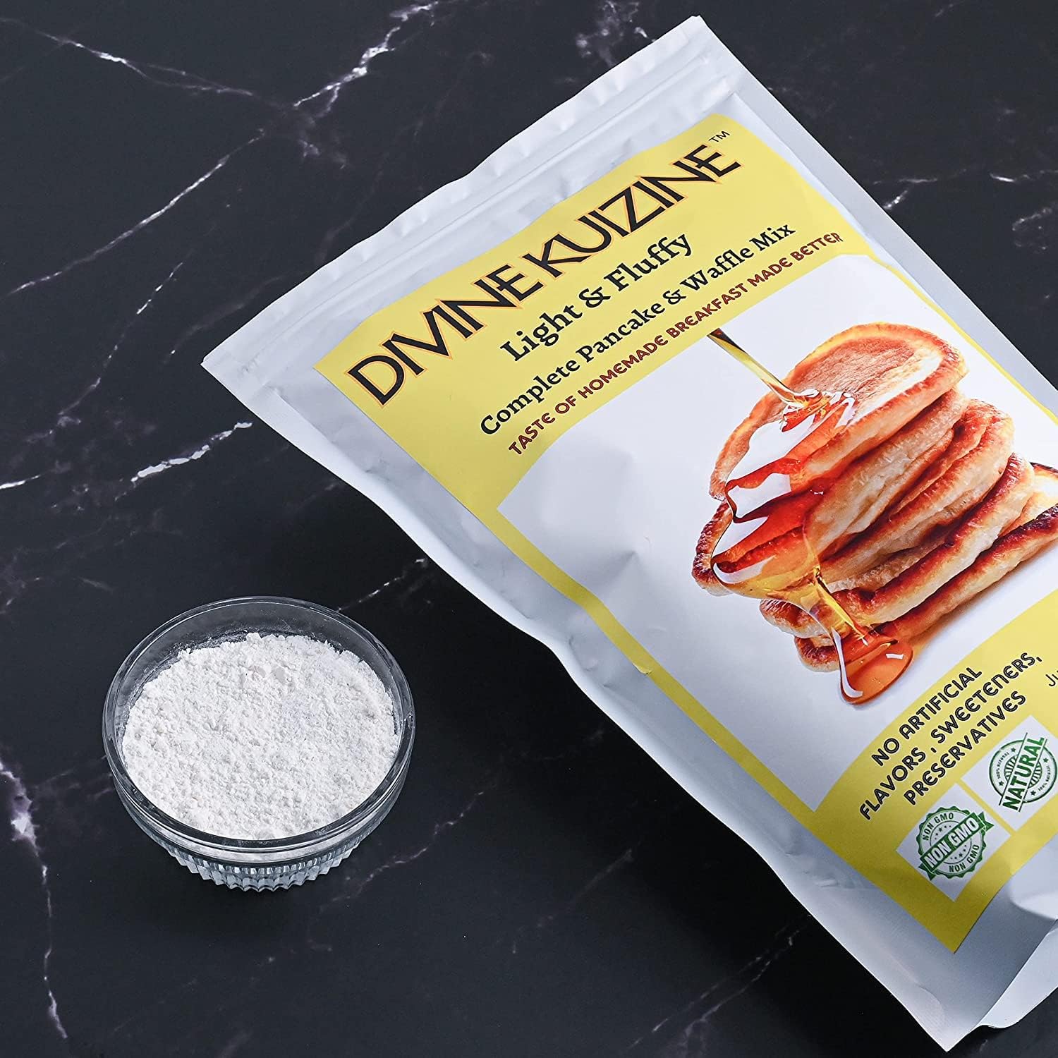 DivineKuizine – Mezcla completa ligera y esponjosa para panqueques y waffles, fácil de usar, mezcla de panqueques caseros, tortitas fáciles, mezcla