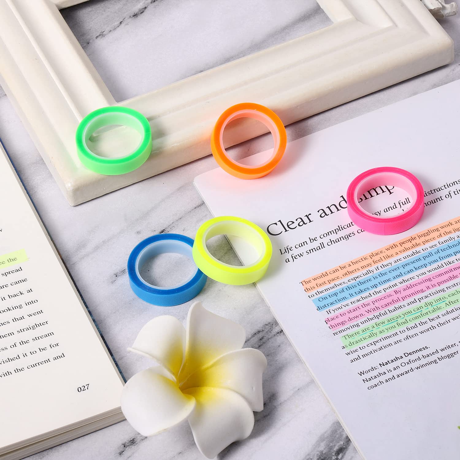 LUTER 5 rollos de cinta iluminadora, tiras fluorescentes de neón extraíbles de 0.3 pulgadas x 16.4 pies, pestañas de color transparentes para
