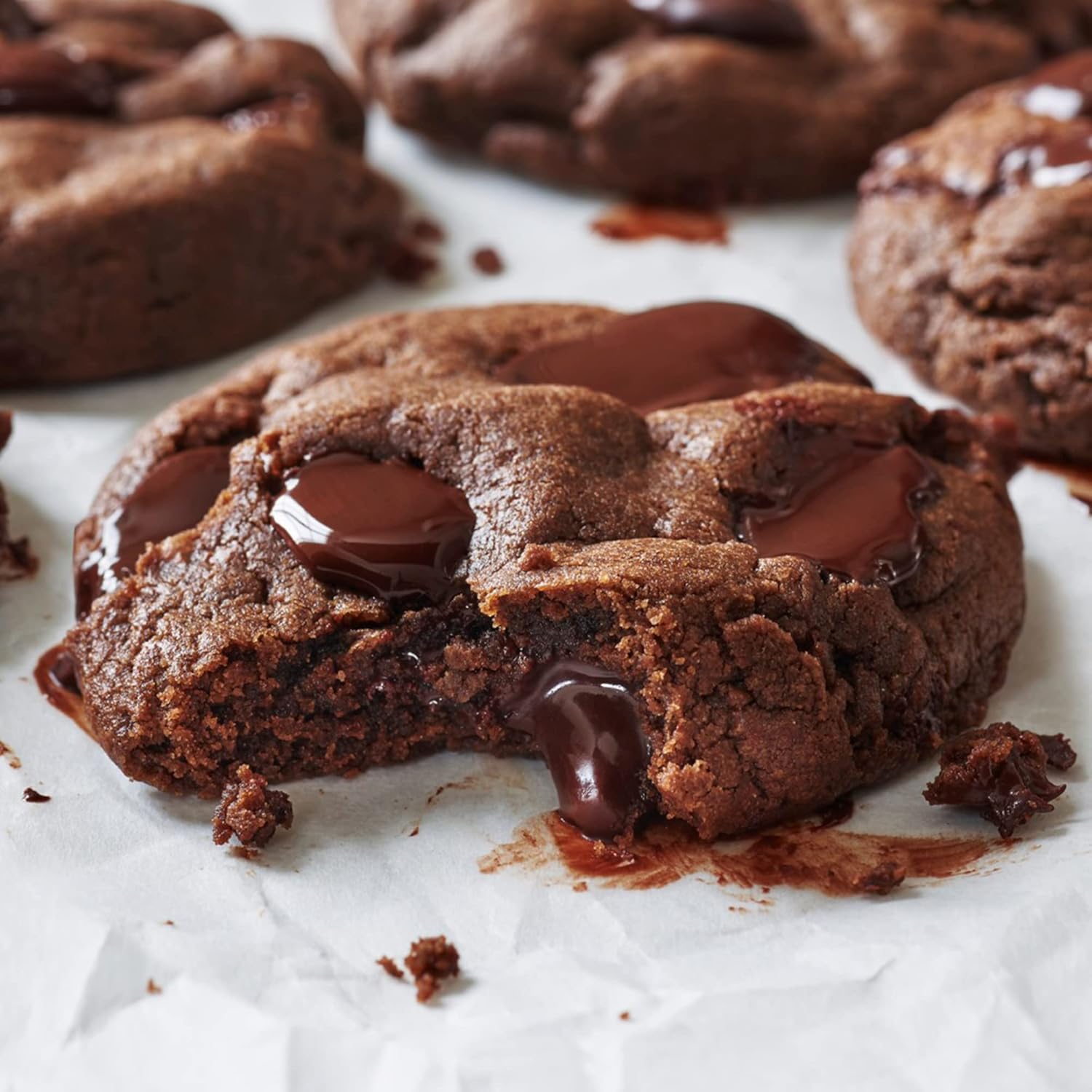 Ghirardelli – Chips de chocolate semiblulce, bolsa de 5 libras con cuchara barista estampada Ghirardelli