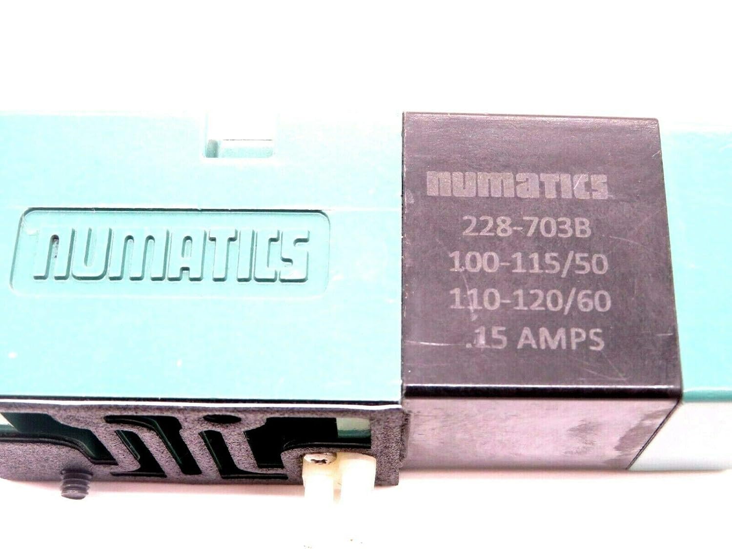 081SA400K000030 Mark 8 Válvula de control direccional, 18″, retorno de resorte, 2 posiciones, 4 vías (52), puertos de presión NPTF, 110 VCA – 120