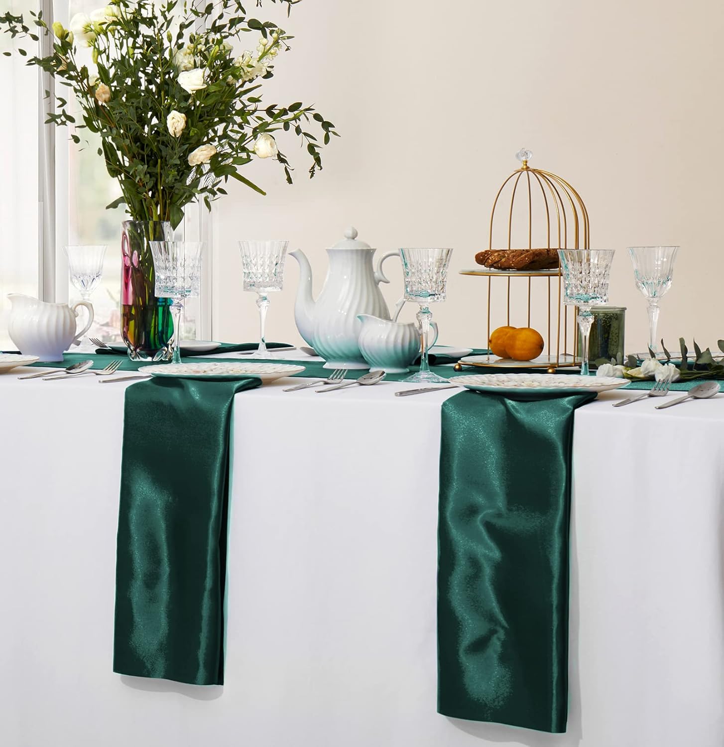 Paquete de 30 servilletas de satén de color verde bosque de 20 x 20 pulgadas, servilletas cuadradas suaves de tela sedosa, decoración de mesa para