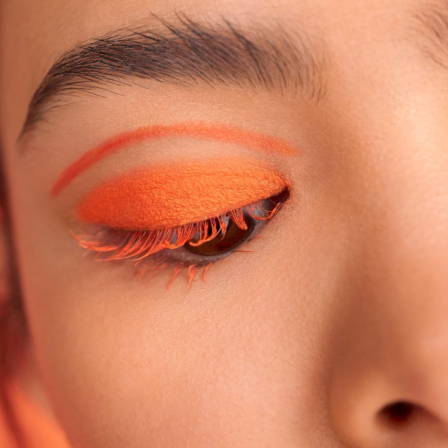 3INA The Color Pen Eyeliner 188 – Delineador líquido de larga duración de punta ultra fina naranja 14H – Colores vibrantes, mate, a prueba de