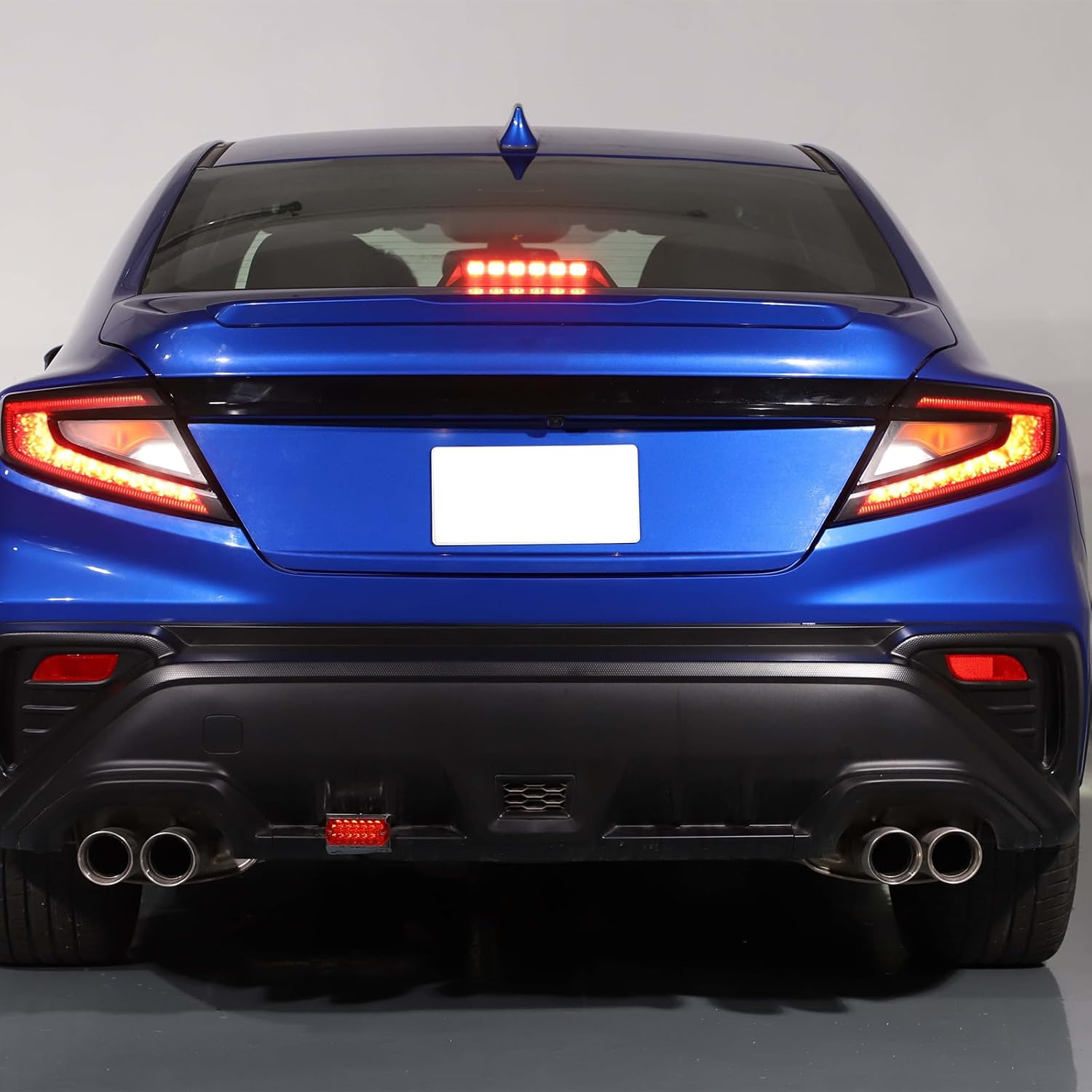 CHEAYAR Película de luz trasera precortada de tinte de humo compatible con Subaru WRX 2022 2023, calcomanía de película de tinte de luces traseras,