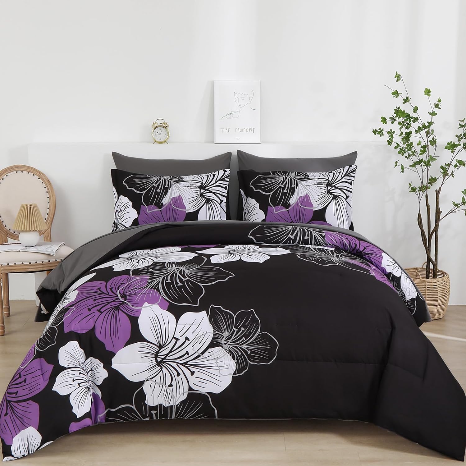Luxudecor Juego de edredón floral tamaño Queen, 7 piezas de cama en una bolsa, juego de edredón floral morado y sábanas, juegos de cama completos de