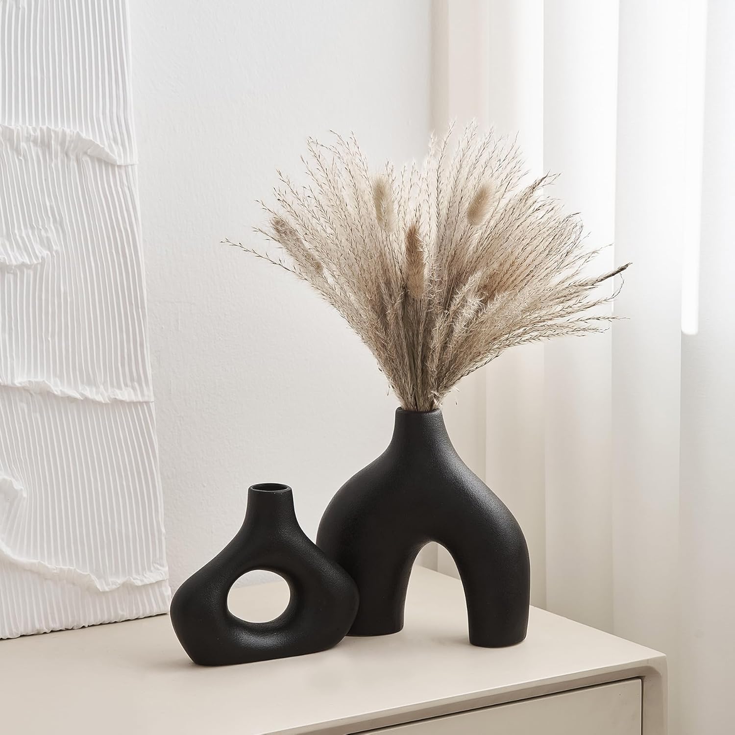 Juego de 2 jarrones de cerámica negra para decoración moderna del hogar, jarrones redondos mate para hierba de las pampas, jarrones de flores