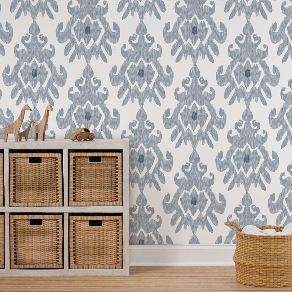 Spoonflower Papel tapiz autoadhesivo de 9 x 2 pies – Papel tapiz grande Ikat Pizarra Azul Gris Blanco Boho Moderno Índigo Neutral Mod Kitchen Papel