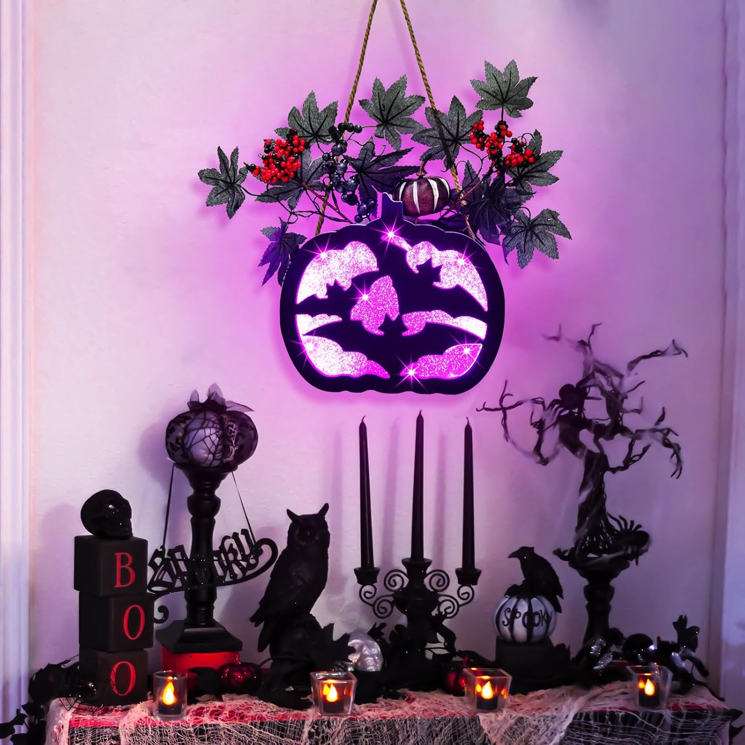 Ruidazon Prelit – Letrero de corona de Halloween iluminado artificial para puerta delantera, funciona con pilas, letrero colgante de Halloween con