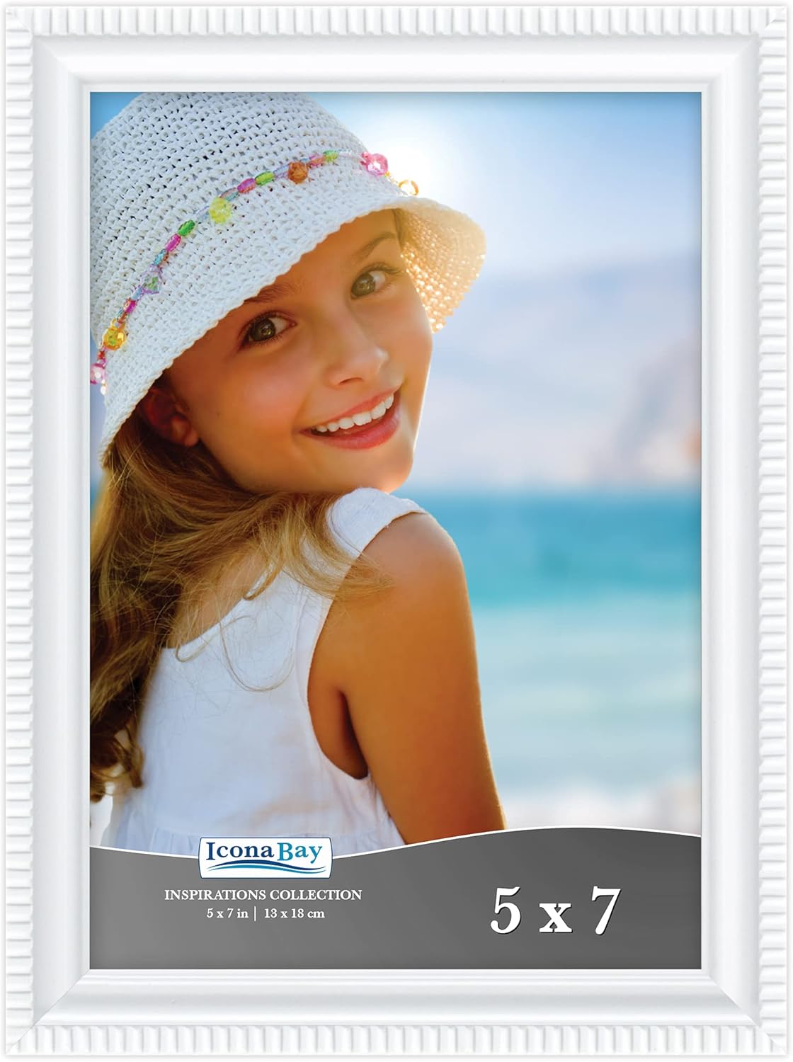 Icona Bay – Portarretratos blanco de 5 x 7 pulgadas, moldura bellamente detallada, contemporáneo, montaje en pared o mesa, colección Inspirations