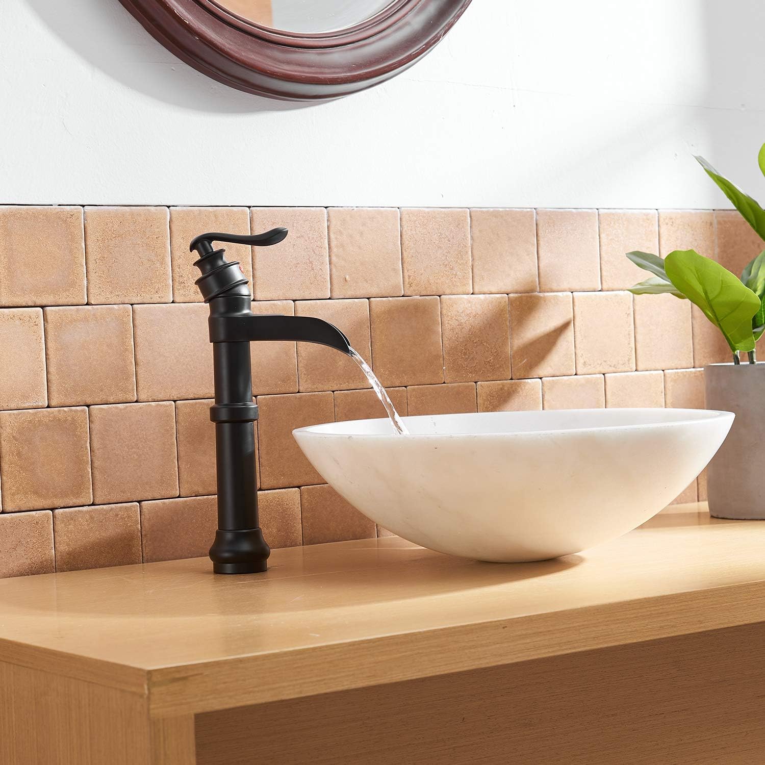 Grifo de lavabo de recipiente negro mate con montaje de drenaje desplegable y manguera de suministro de orificio de un solo mango, sin plomo, grifo