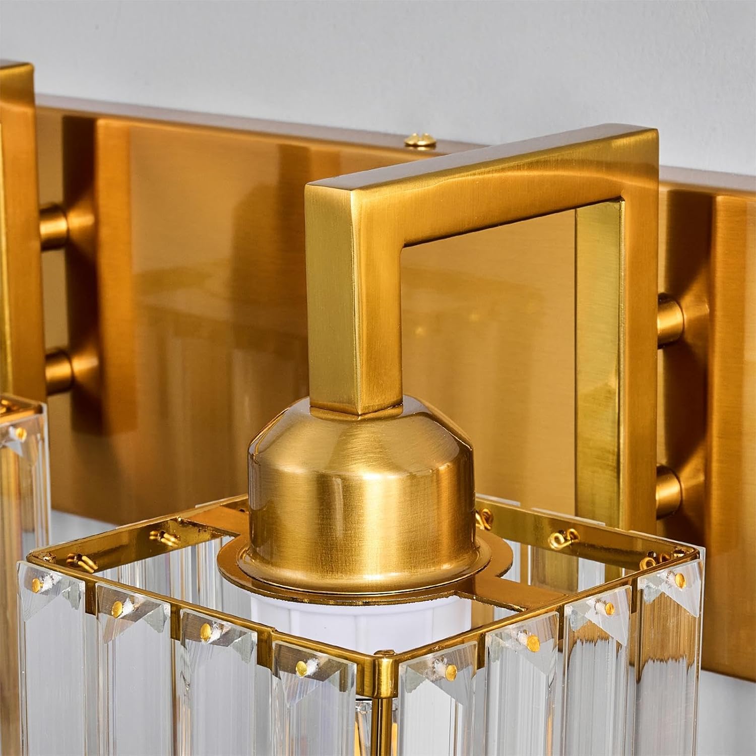 Moderna lámpara de cristal para tocador de baño, 3 luces, acabado de latón cepillado dorado, lámpara de pared moderna de cristal para baño,