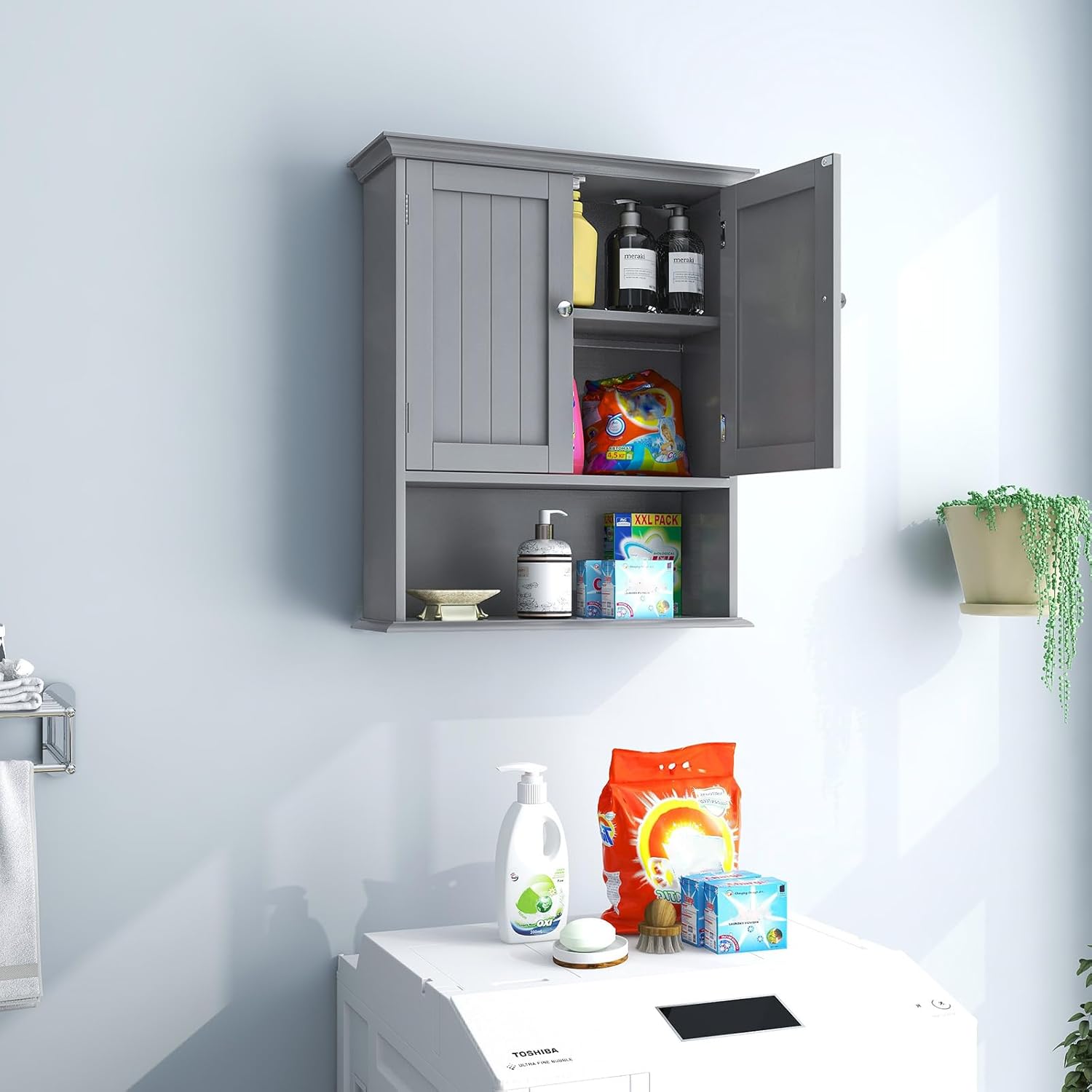 Tangkula Armario de pared de baño, armario colgante de madera con puertas y estantes, gabinete de almacenamiento multiusos para baño, cocina, sala