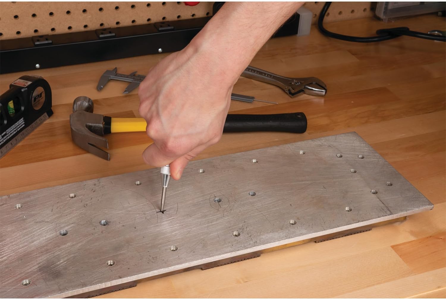 Performance Tool Punzón central automático ajustable W7551 de 5 pulgadas con metal de acero endurecido resistente para perforar agujeros precisos y