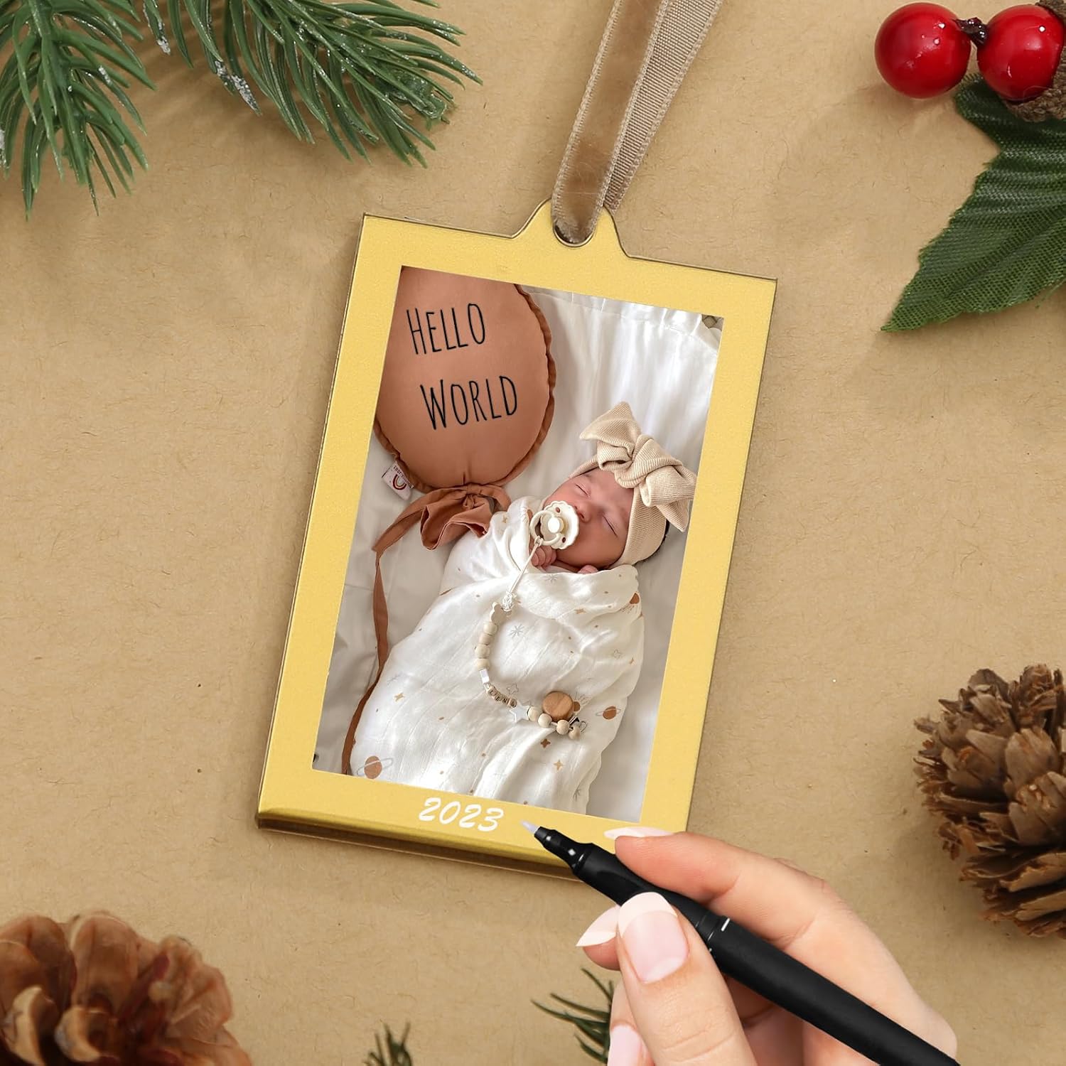 UNIQOOO Juego de 8 adornos de fotos rectangulares de acrílico de Navidad para mostrar imagen, marco de fotos acrílico colgante de 2 x 3 pulgadas,