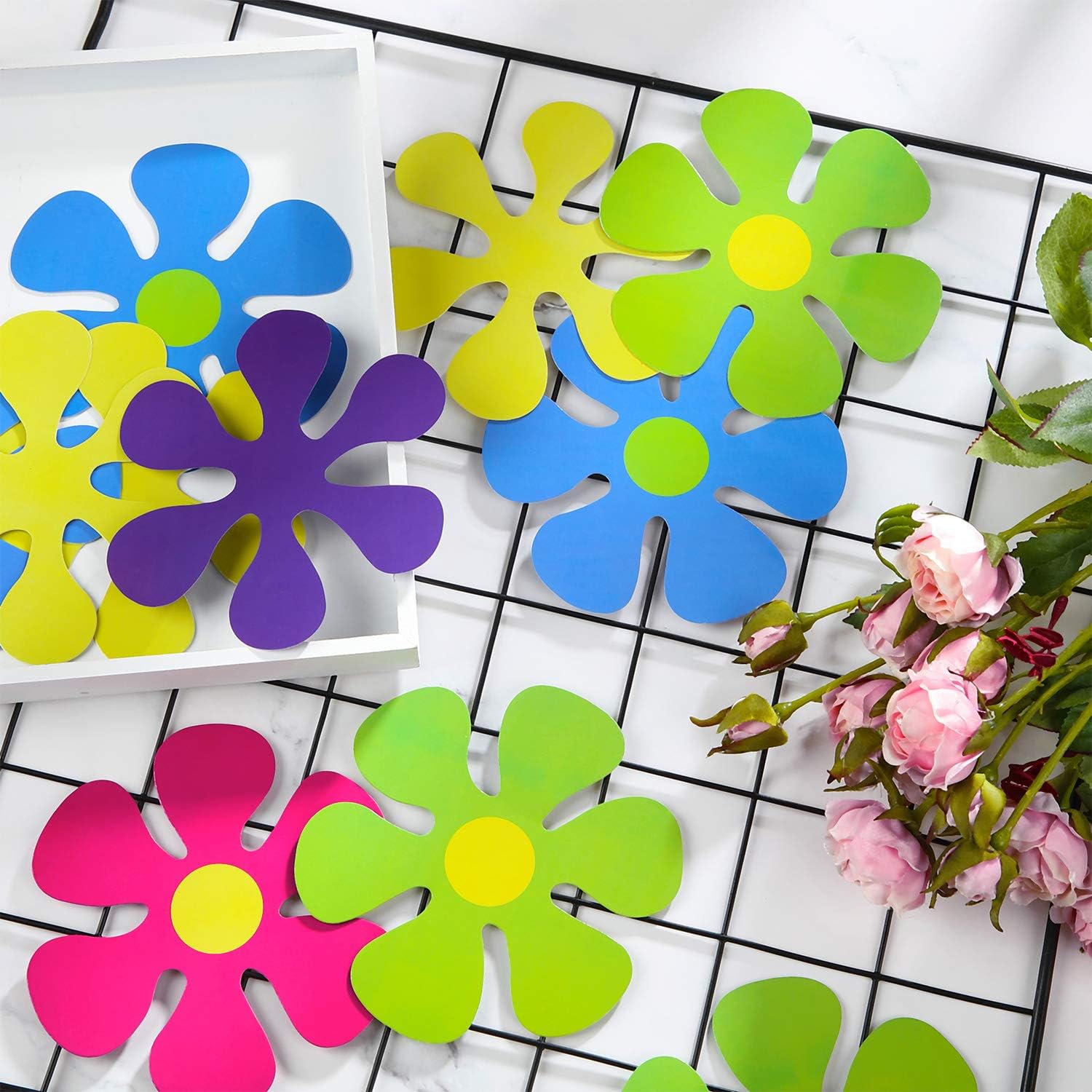 50 recortes de flores retro de los años 60 para decoración de fiestas (color brillante)