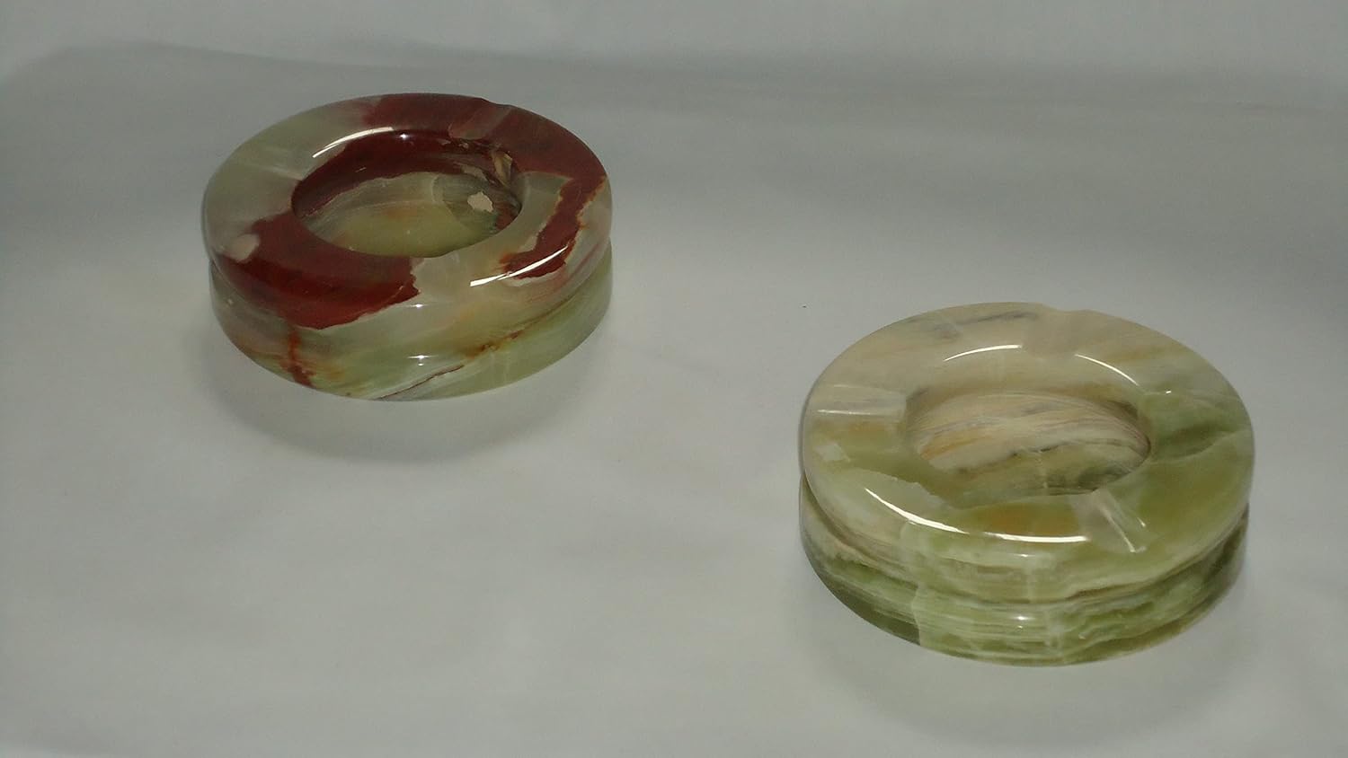Cenicero de cigarrillos de piedra Onyx con 2 reposos, cenicero pequeño para el hogar, cenicero fresco para interiores y exteriores, mesa de café,