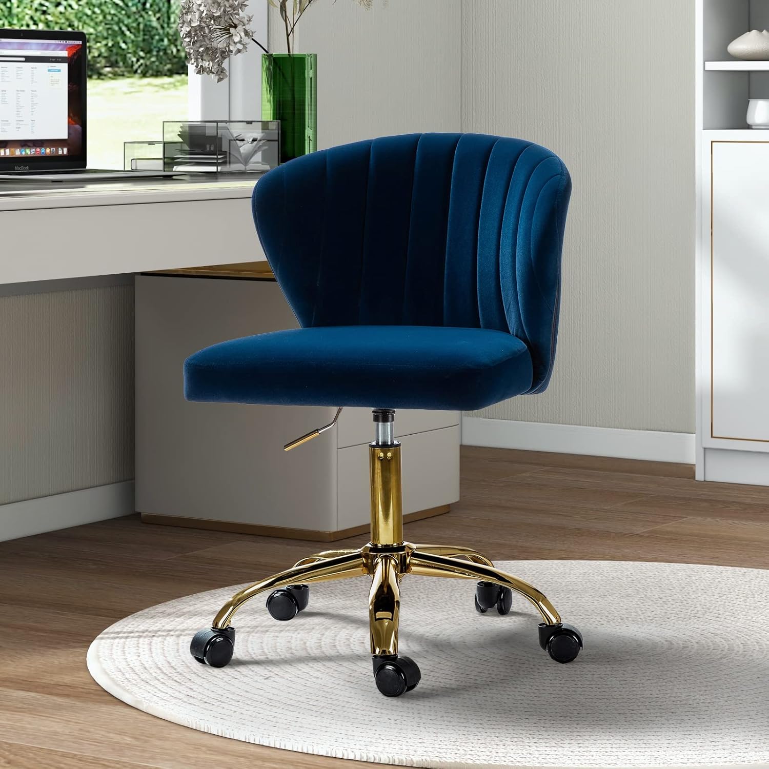 TINA’S HOME Sillas de escritorio de oficina con ruedas y base dorada, moderna silla de oficina sin brazos de terciopelo, silla giratoria ajustable