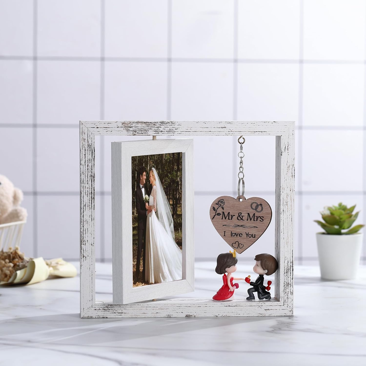 Marco de fotos Mr and Mrs  Marco de fotos giratorio de 4 x 6 pulgadas  Regalo inspirador para recién casados, perfecto para aniversario, luna de