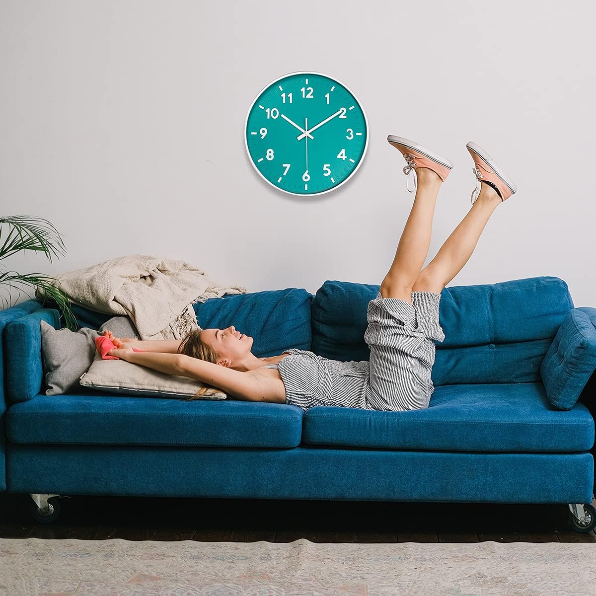 Reloj de pared moderno con número 3D de 12 pulgadas, esfera redonda brillante y colorida, reloj de pared silencioso de cuarzo que no hace tictac,