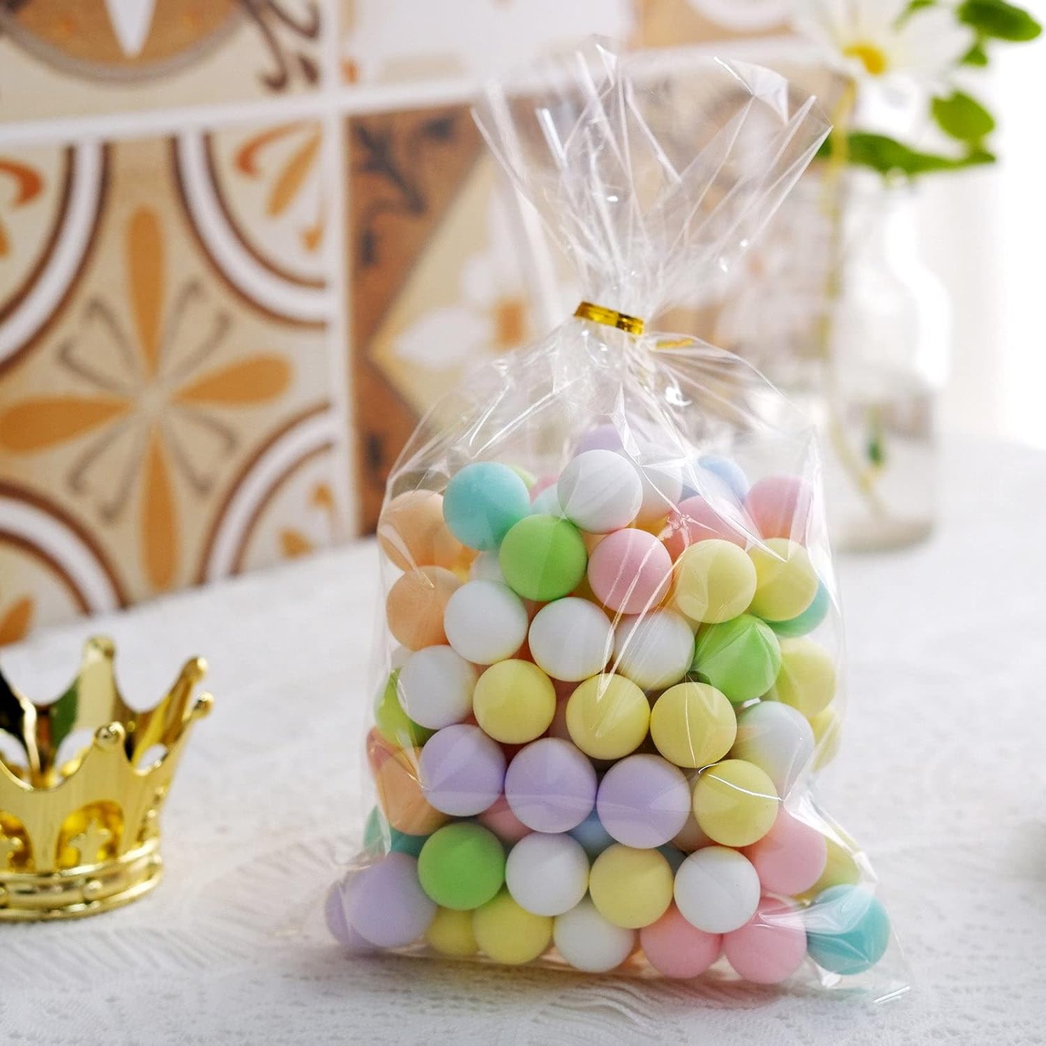 Efavormart – 100 bolsas de celofán transparente de 6 x 10 pulgadas con lazos metálicos dorados, bolsas de dulces para dulces, panadería, galletas,