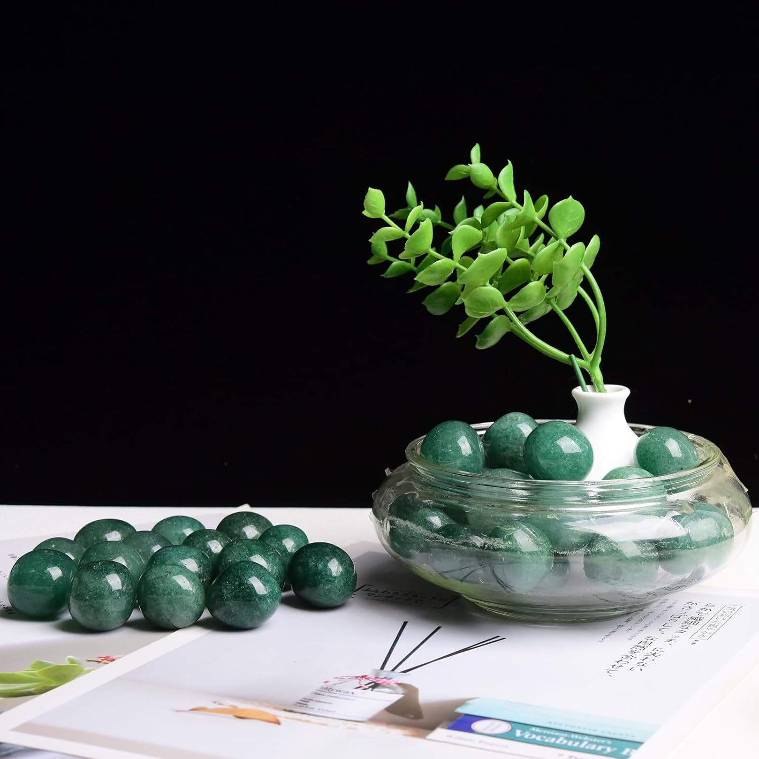 Cristales curativos de fresas verdes pulidos naturales de 1 libra de 1 a 1.2 pulgadas, rocas decorativas para plantas, canicas para rellenar