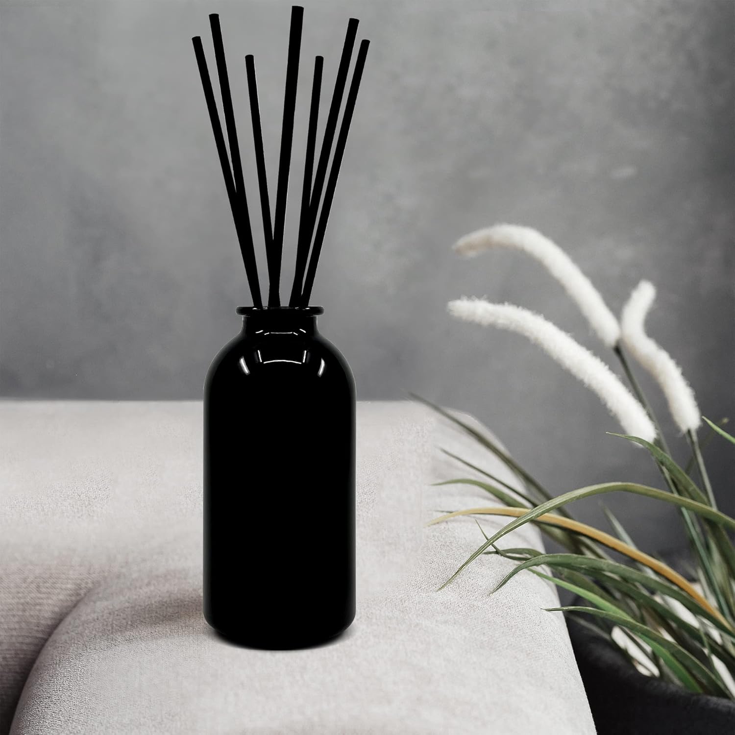Urban Naturals Crisp White Linen Reed Diffuser Gift Set  with Citrus, Ozone, Ylang-Ylang, Lilies & Sandalwood Notes for a Fresh, Clean Cotton