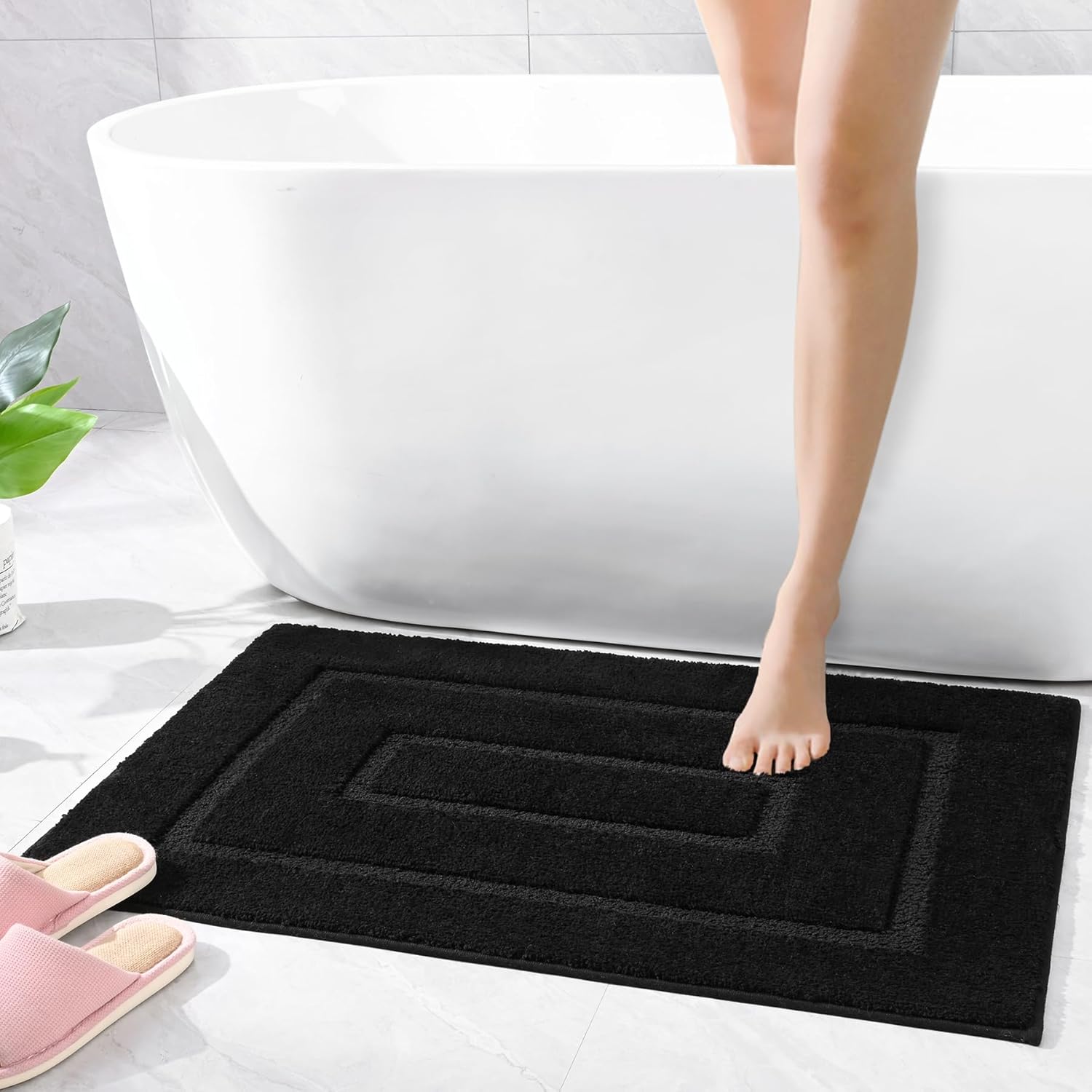 HOMORE Alfombra de baño negra de 24 x 36 pulgadas, gruesa, suave, absorbente, de microfibra, alfombra de pasillo de baño lavable para baño,