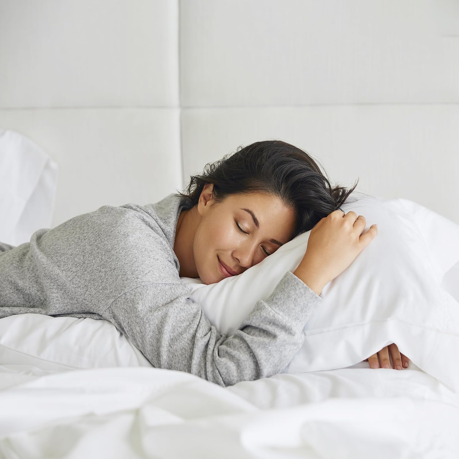 California Design Den Sábanas de satén de 600 hilos, tamaño King, color blanco puro, juego de ropa de cama suave de 6 piezas, 100% algodón puro de